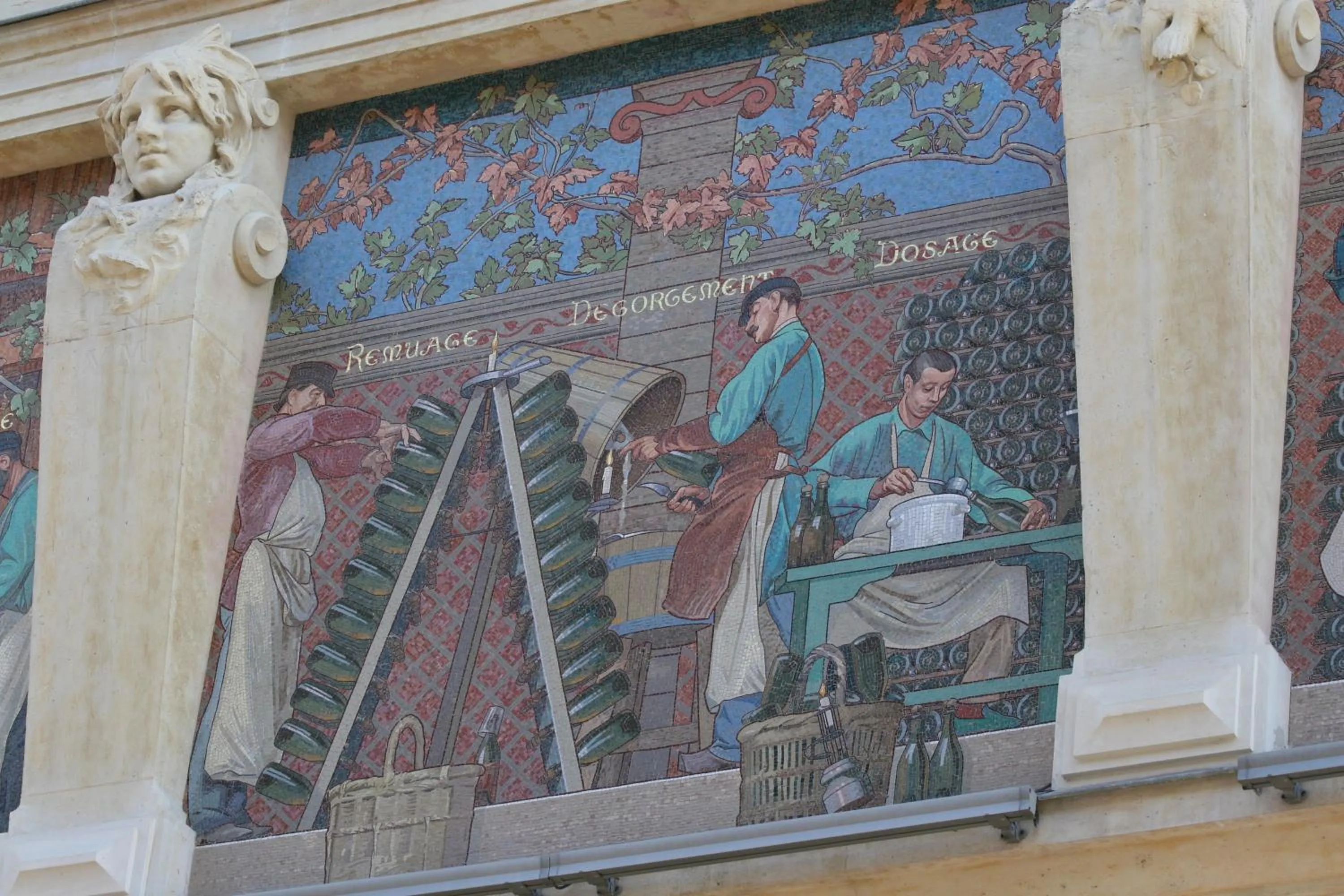 Nearby landmark in Les Suites Champenoises