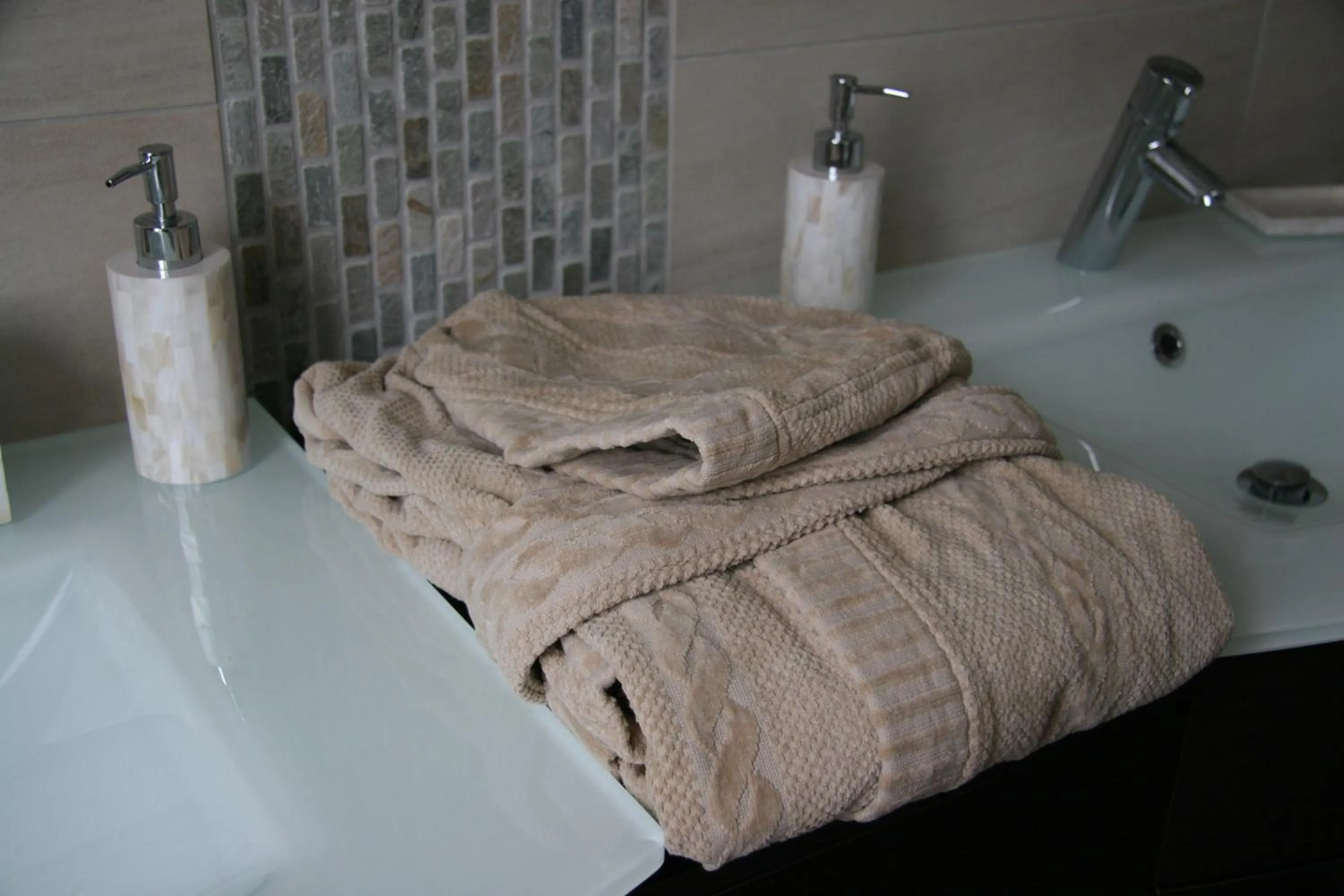 Bathroom in Les Suites Champenoises