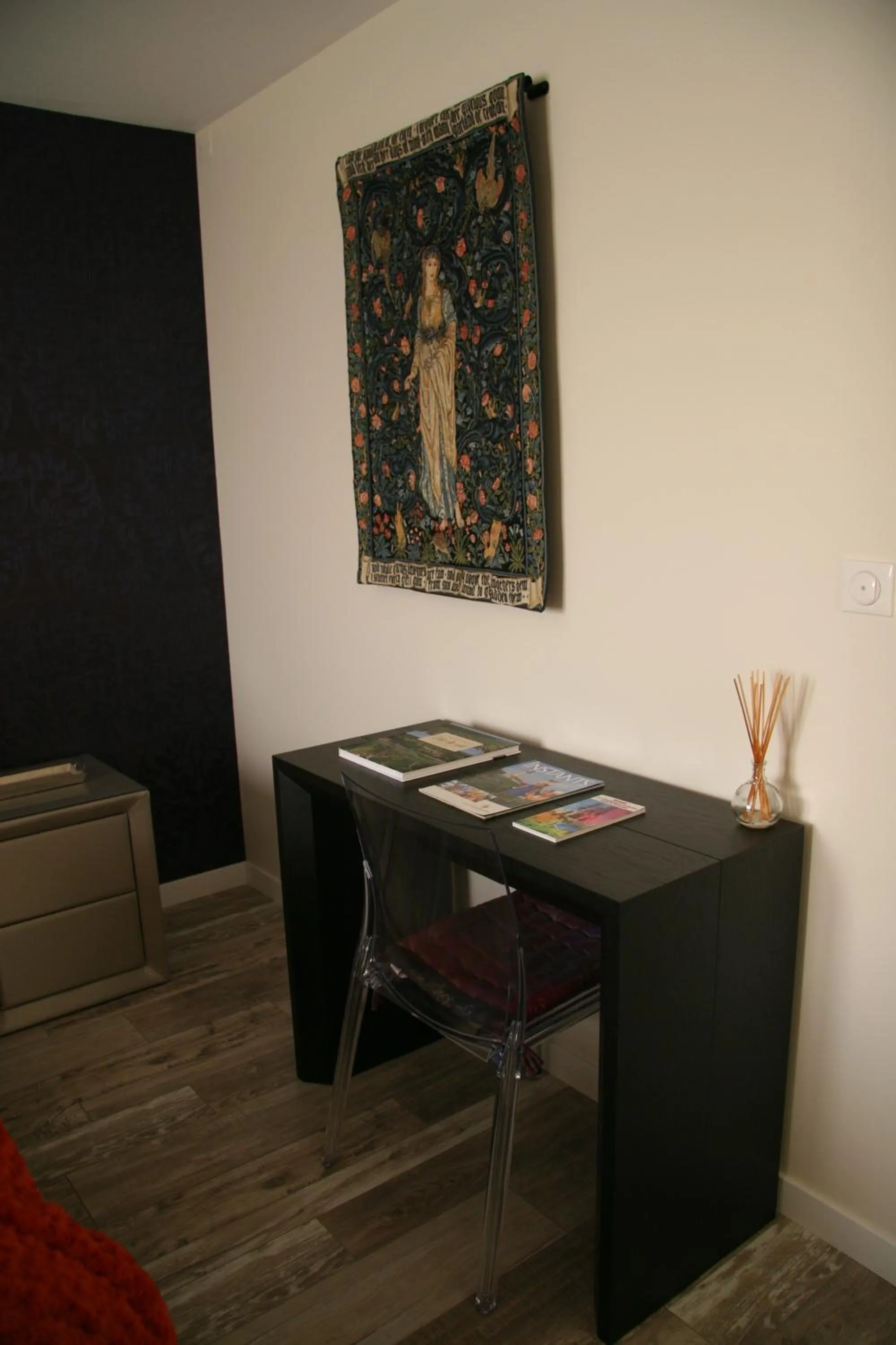 Seating area in Les Suites Champenoises