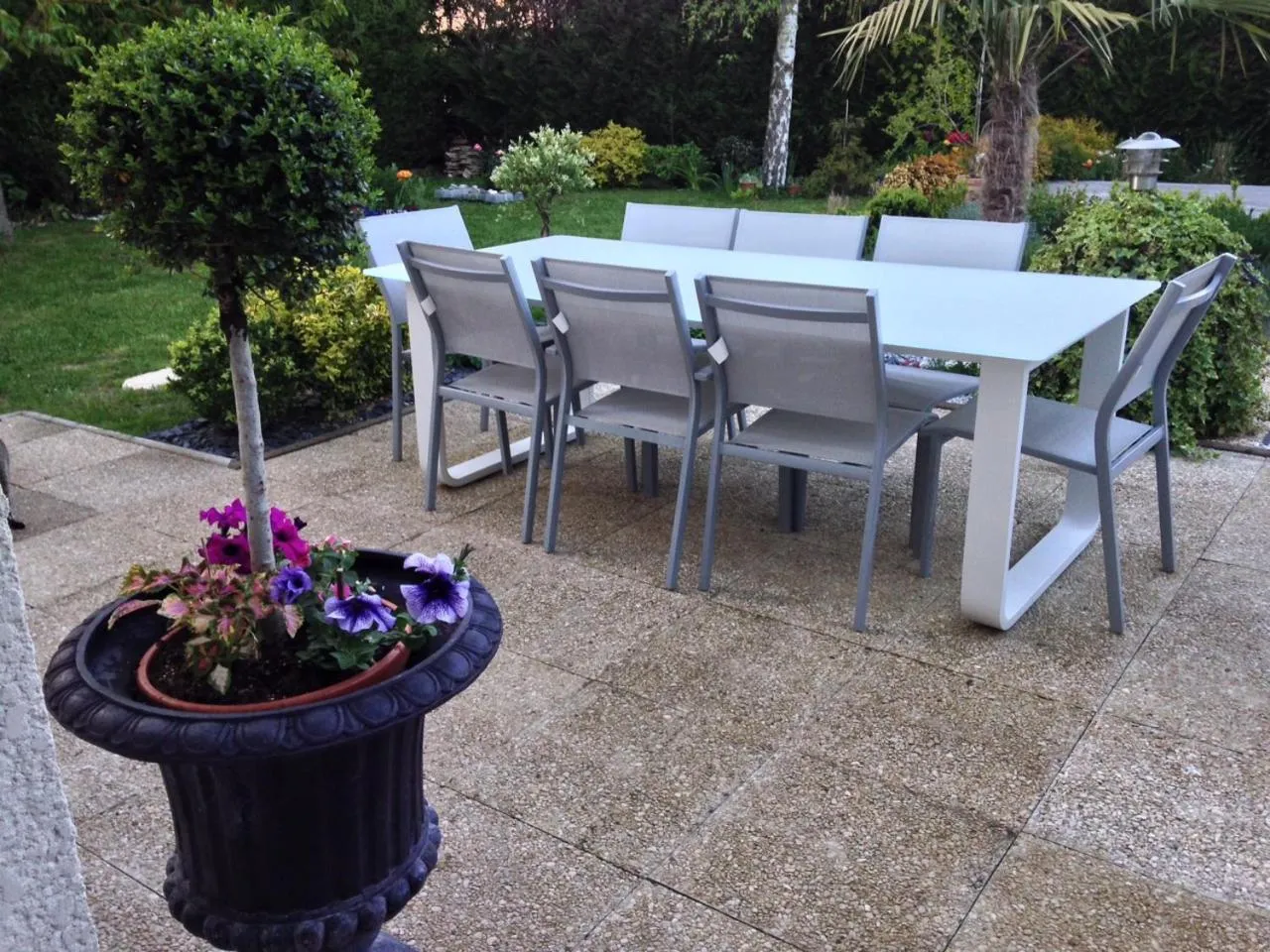 Patio in Les Suites Champenoises