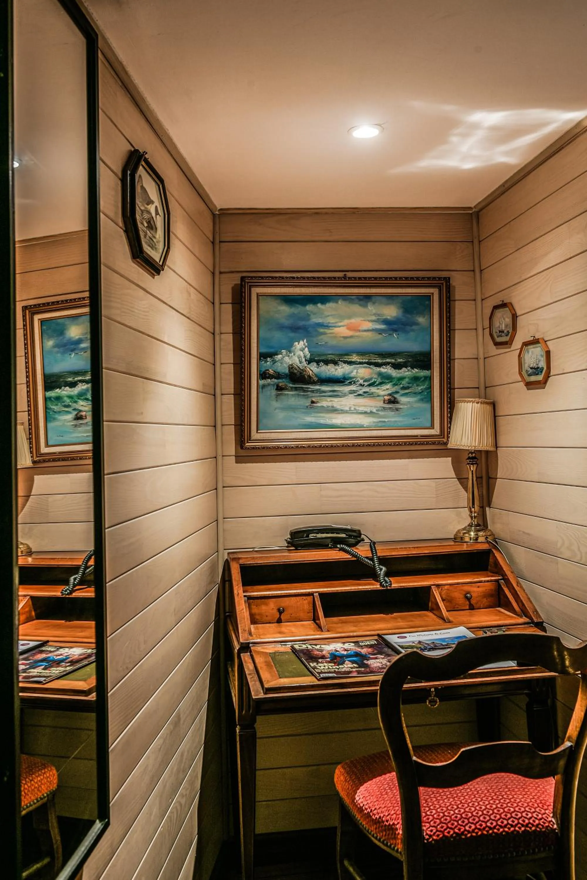 Seating area in Hotel K'Loys