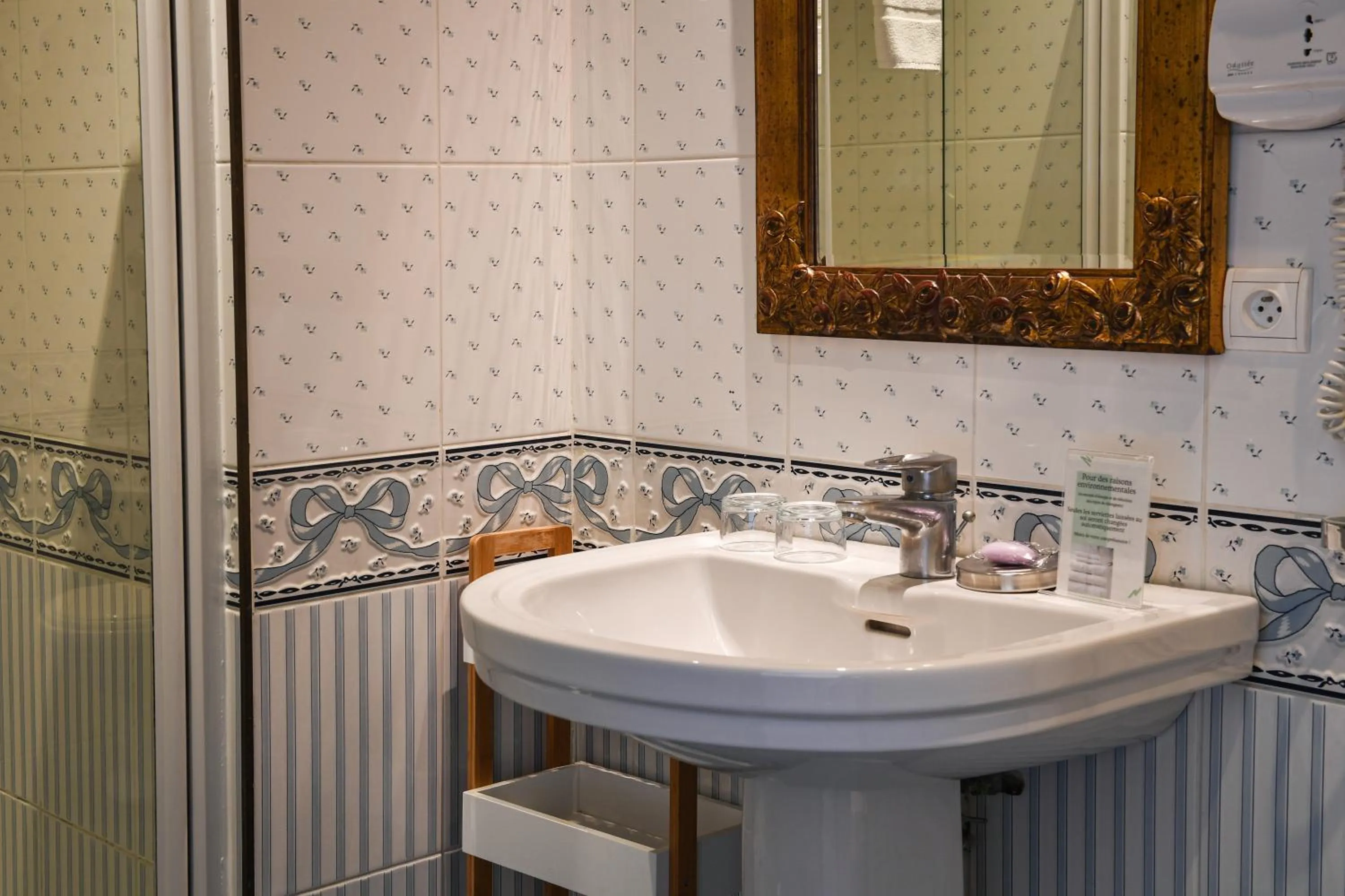 Bathroom in Hotel K'Loys