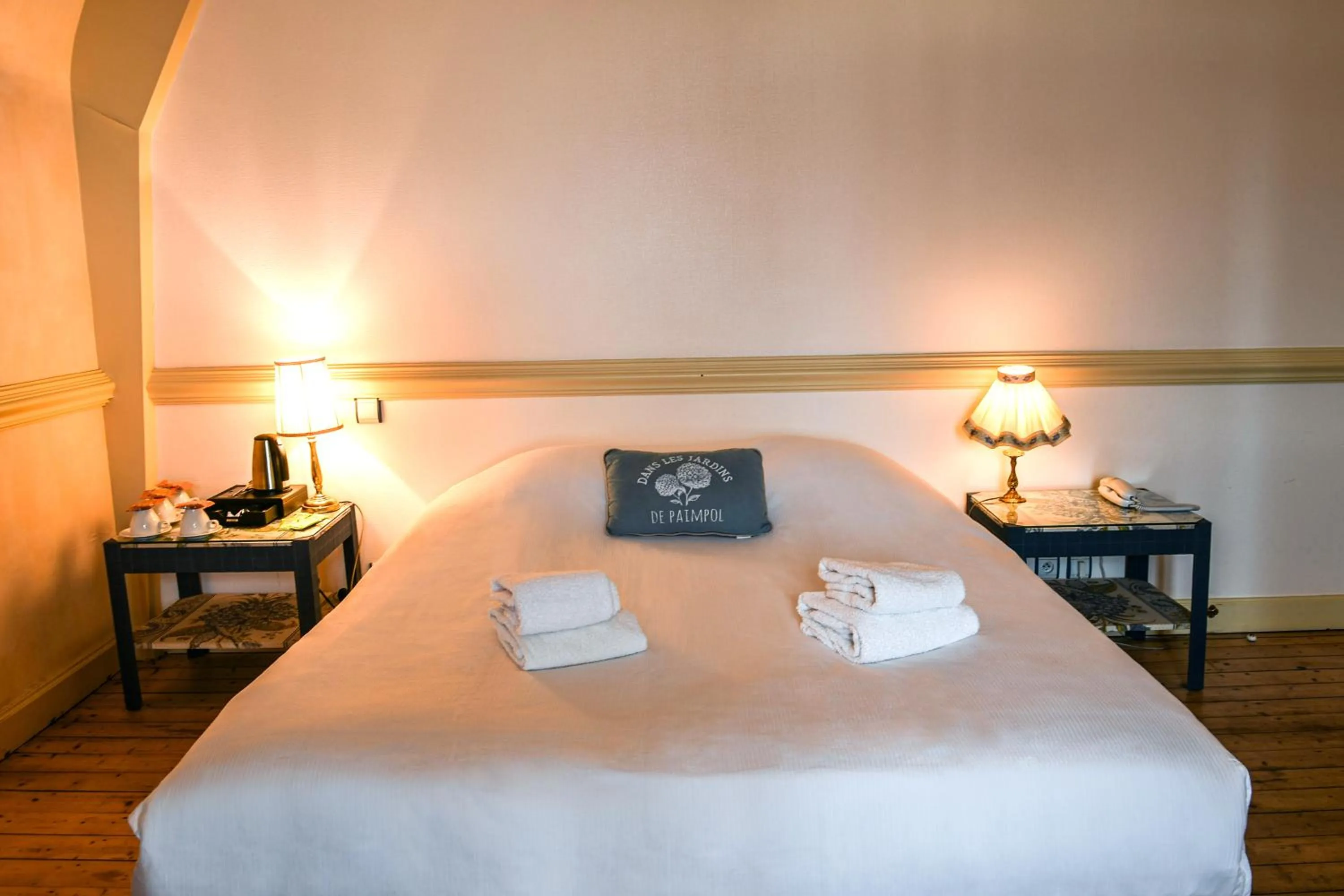 Photo of the whole room, Bed in Hotel K'Loys