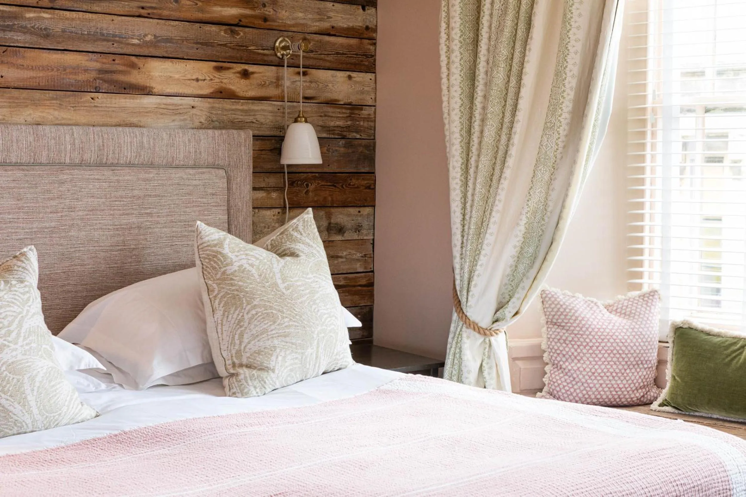 Bed in The Stag at Stow