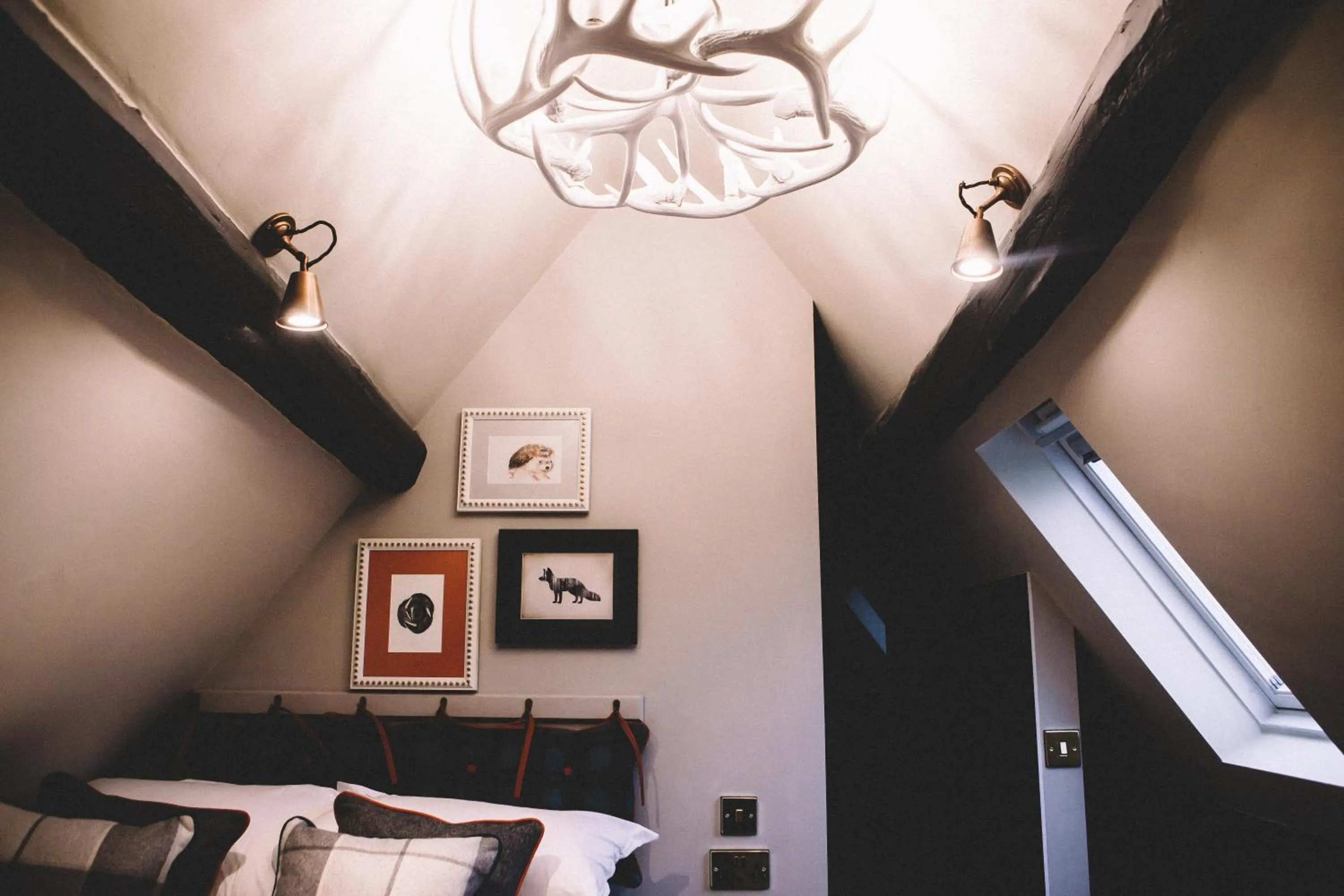 Decorative detail, Bed in The Stag at Stow