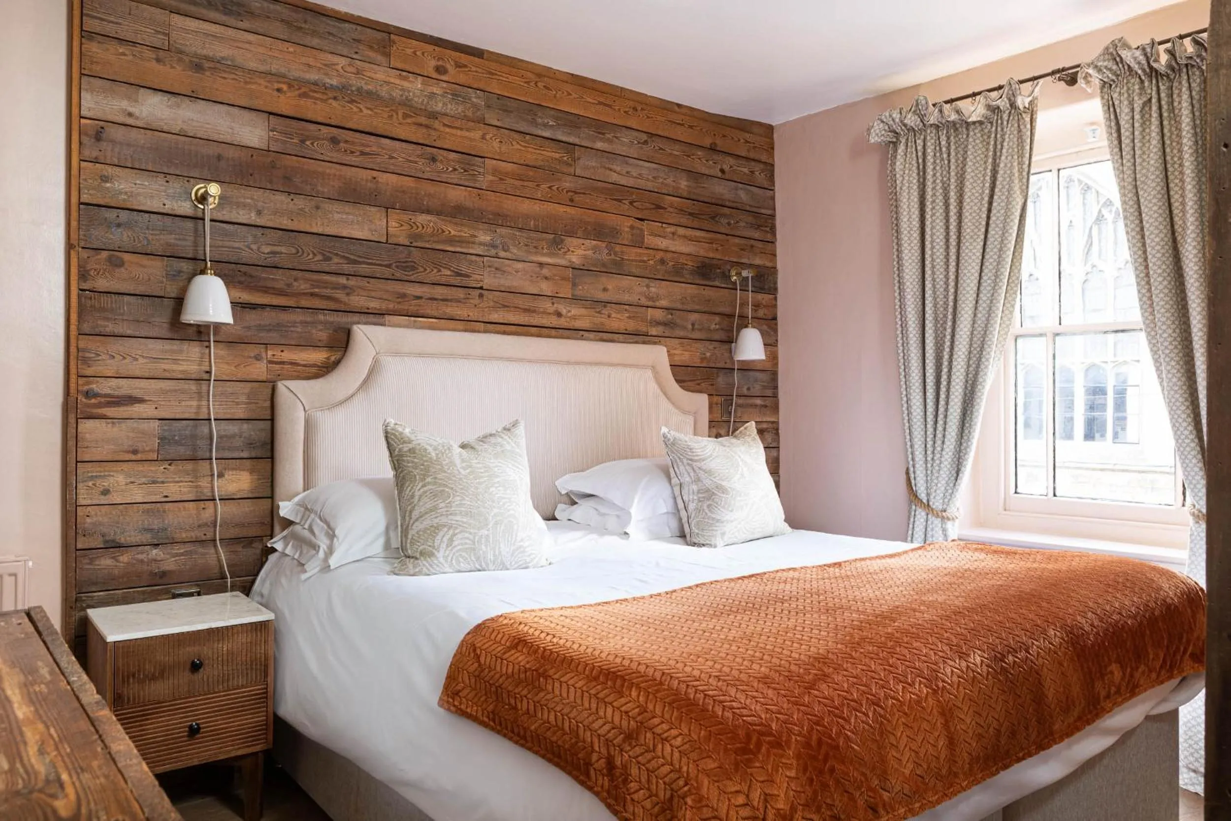 Bed in The Stag at Stow