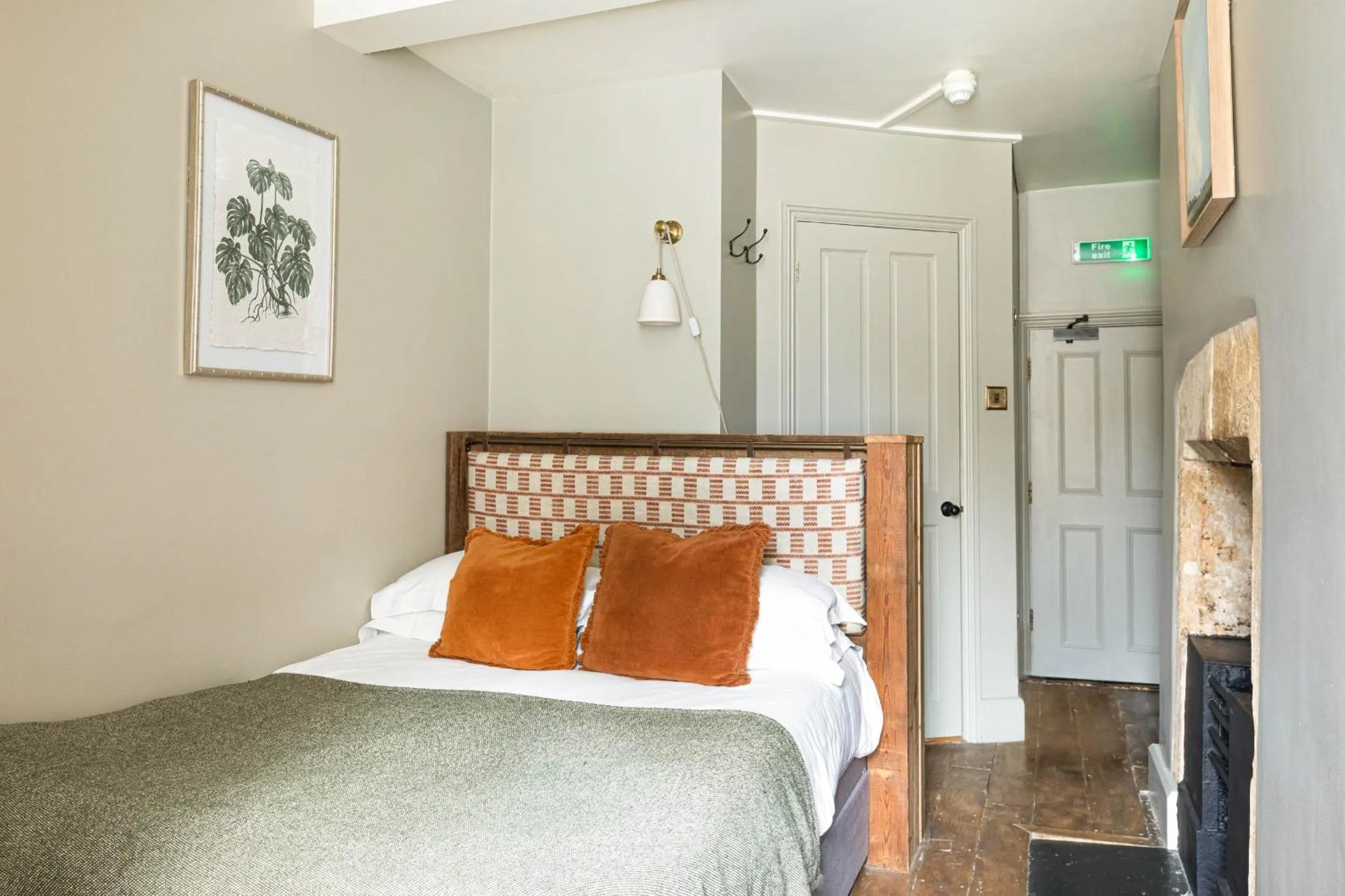 Bed in The Stag at Stow