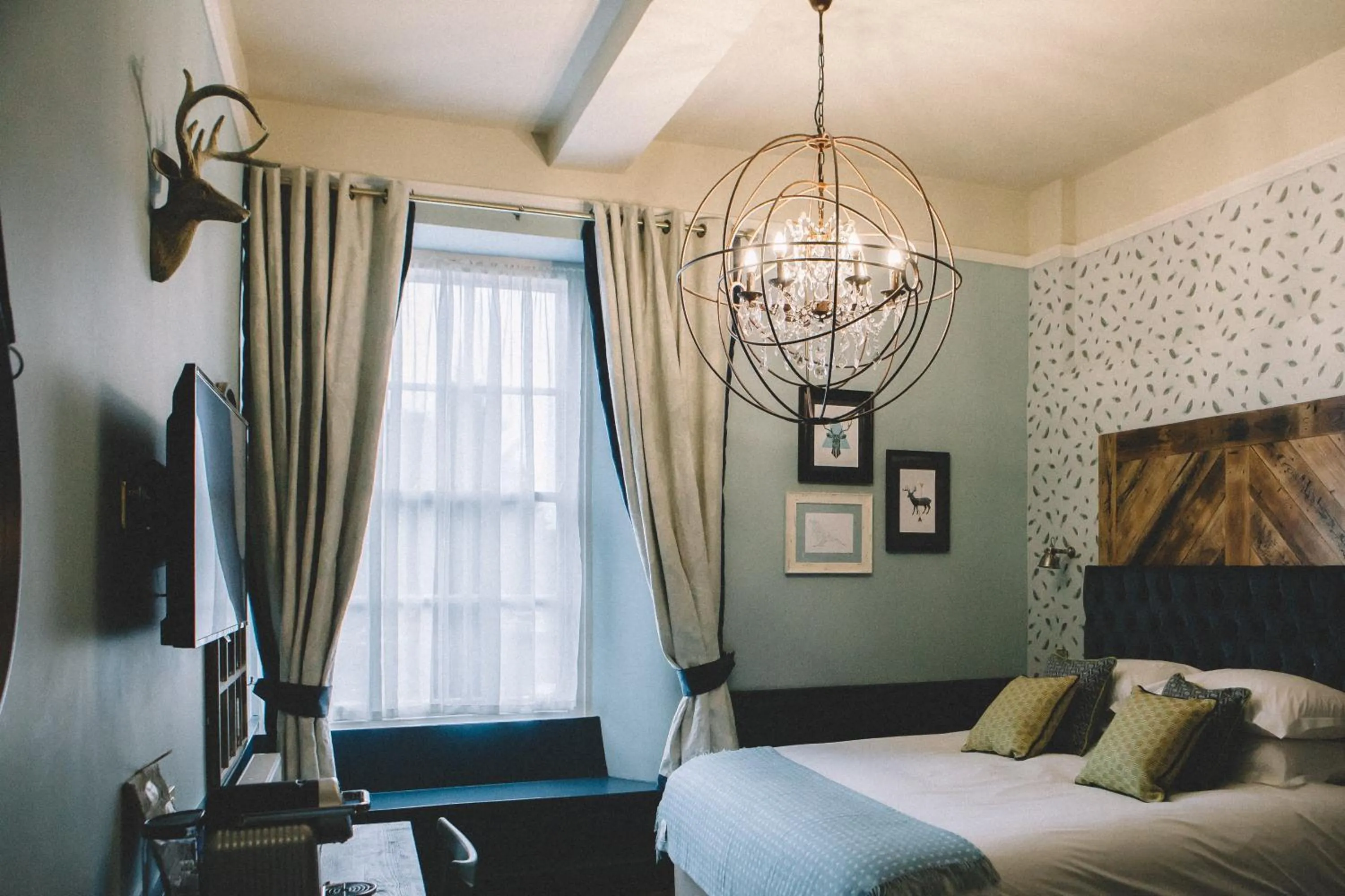 Day, Bed in The Stag at Stow