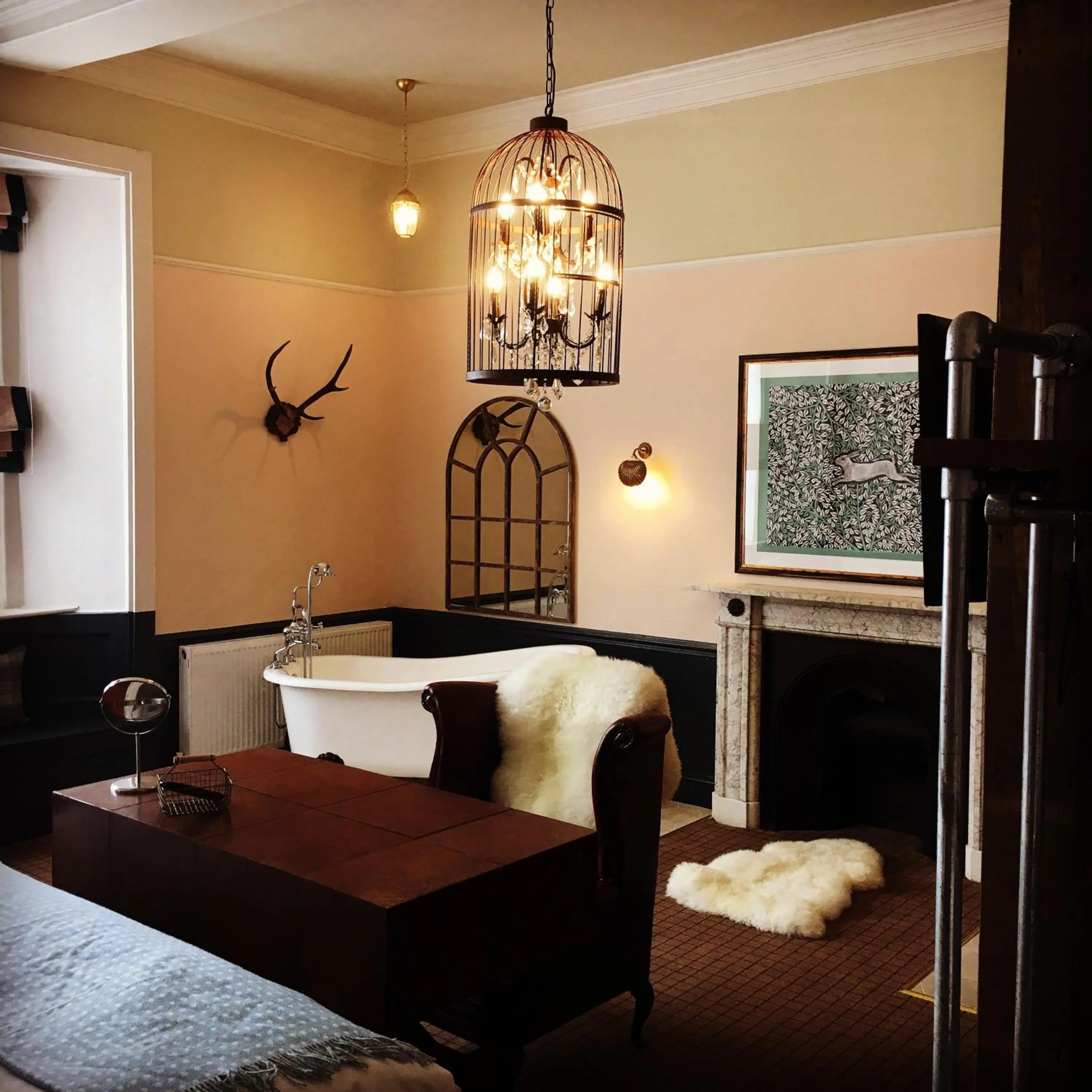 Decorative detail, Bed in The Stag at Stow