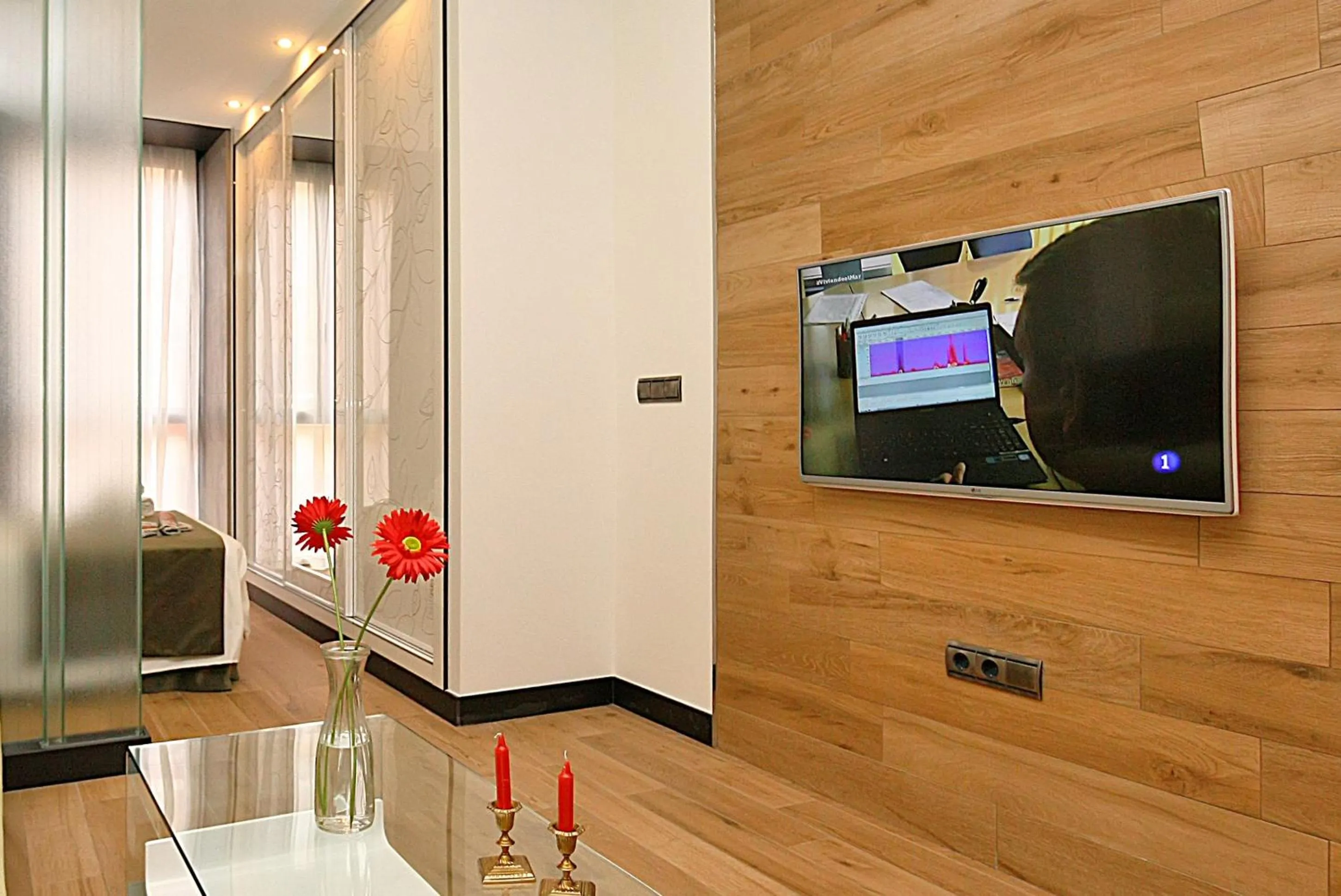 Photo of the whole room in Apartamentos Suites Oficentro Deluxe