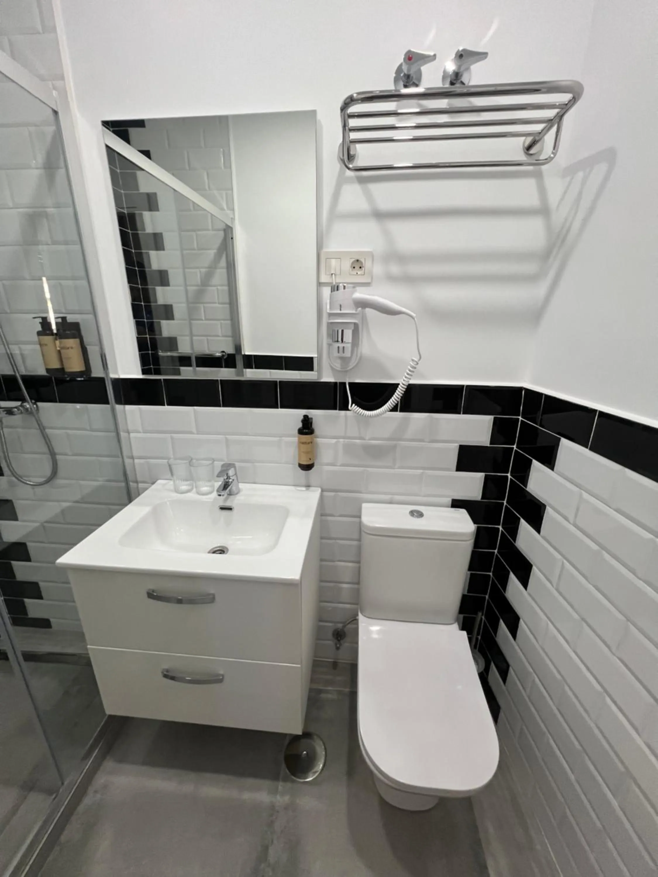 Bathroom in Hostal Galaico