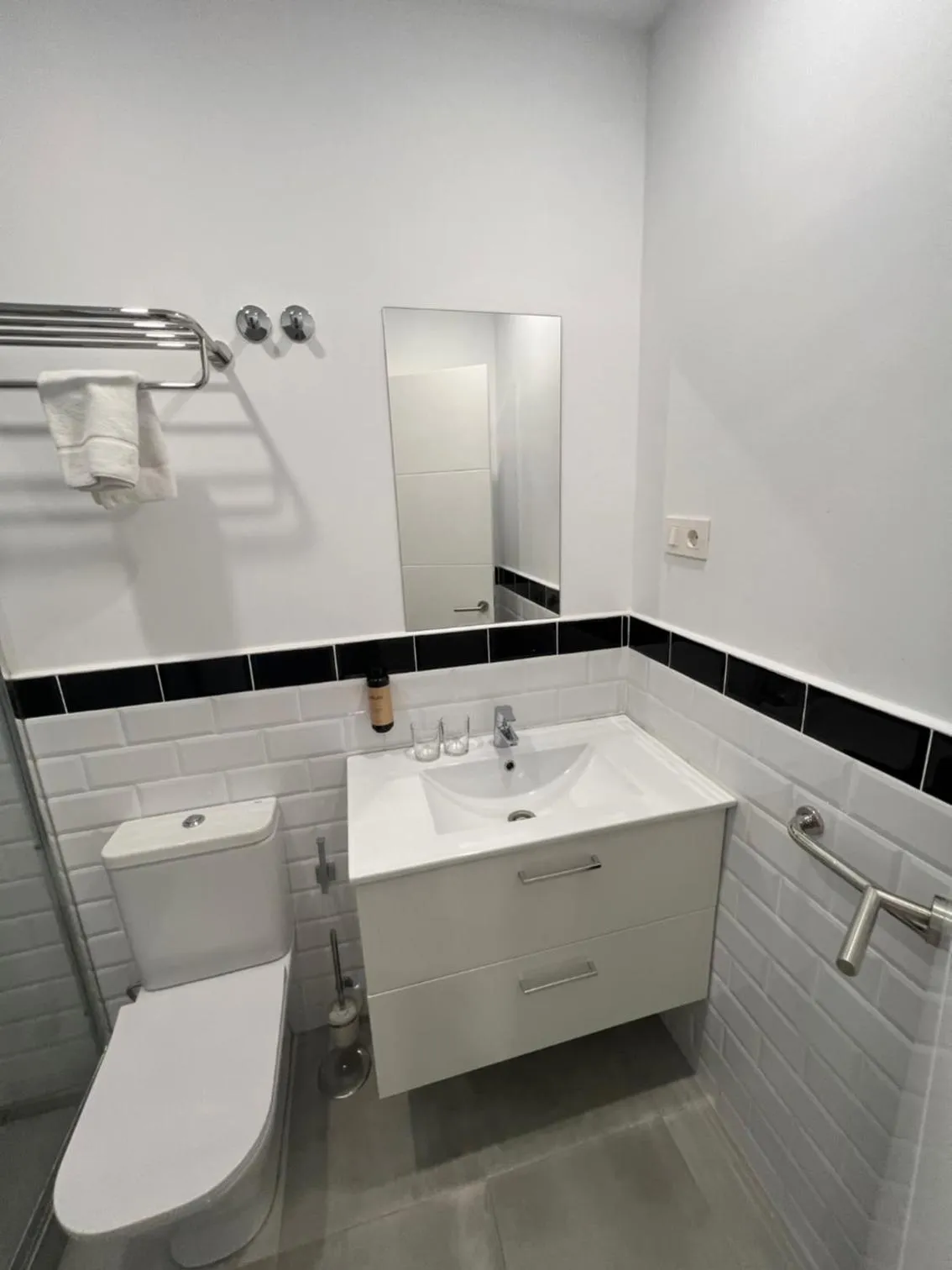 Bathroom in Hostal Galaico