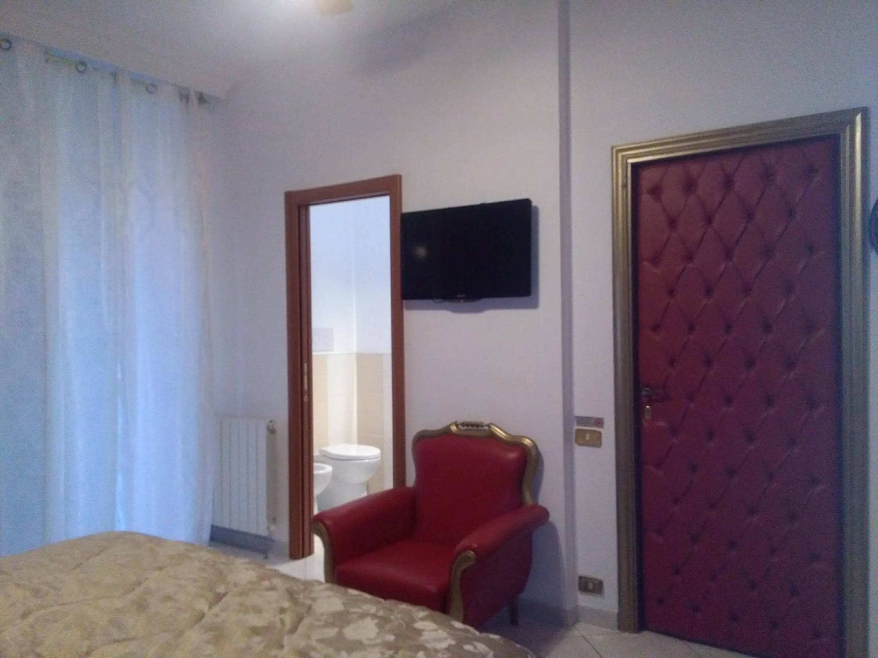 TV and multimedia, Bed in B&B Salita Metello