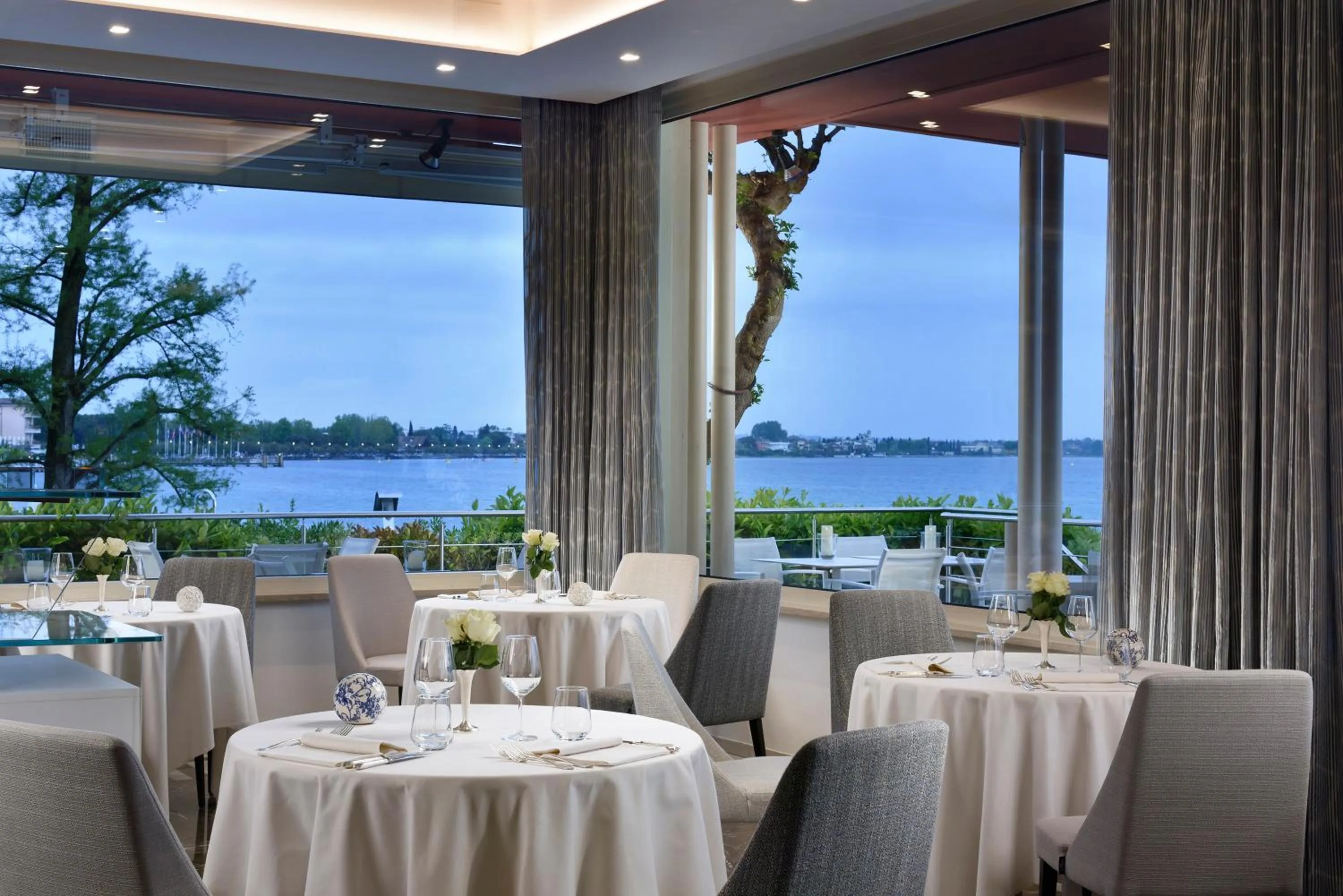 Restaurant/places to eat in Hotel Continental Wellness & Spa