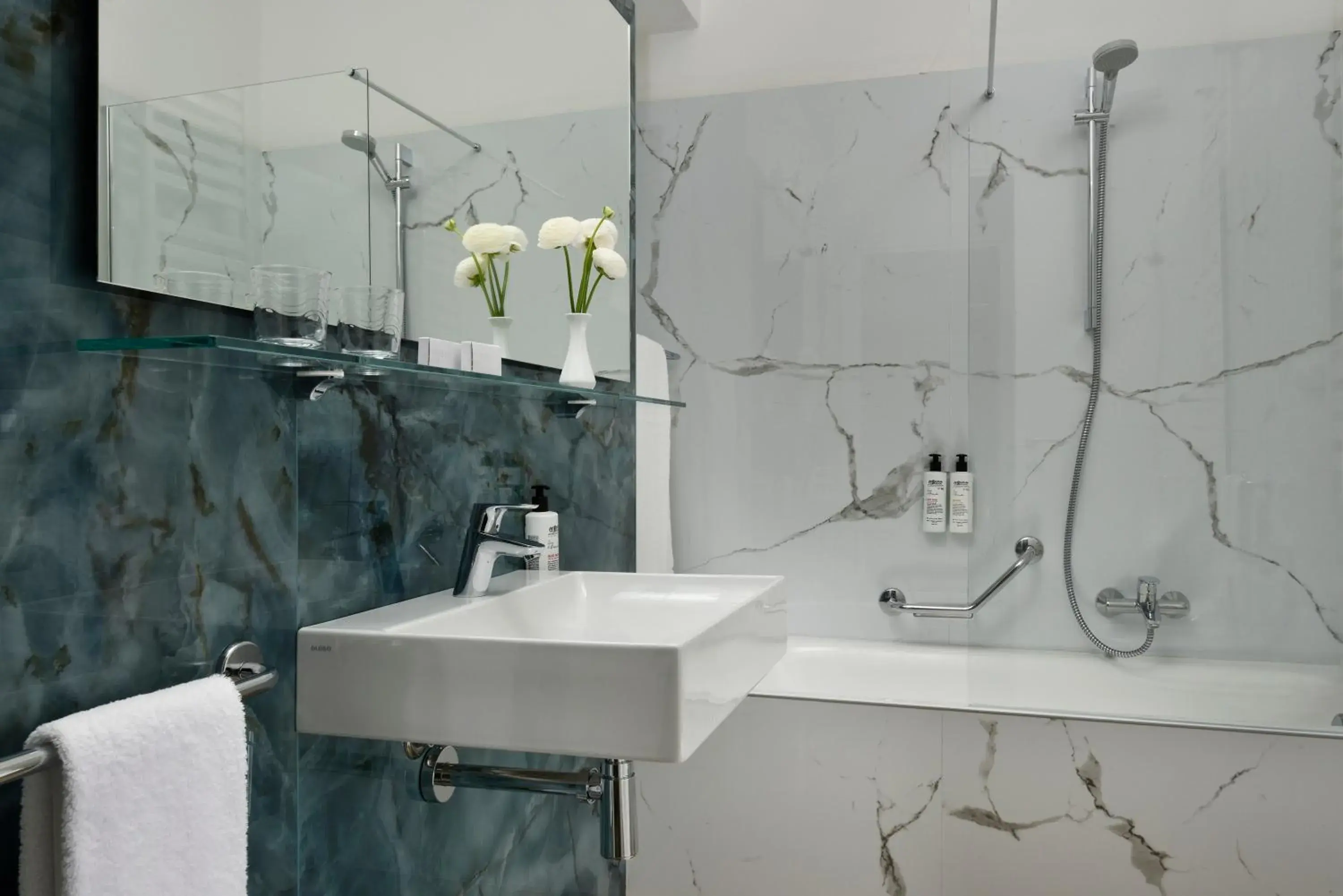 Bathroom in Hotel Continental Wellness & Spa Bathroom in Hotel Continental Wellness & Spa