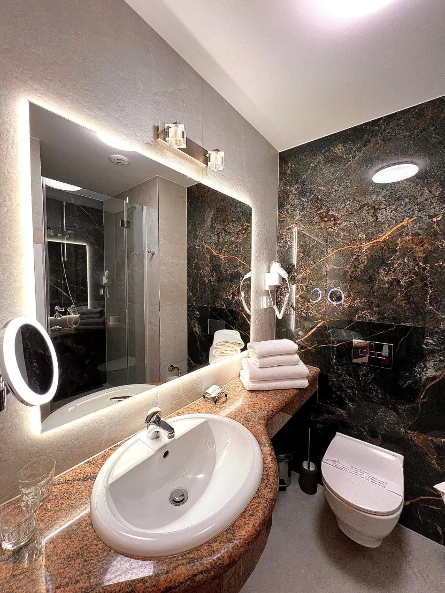 Bathroom in Papuga Park Hotel Wellness Marrakesz & SPA