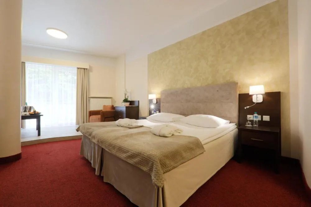 Bed in Papuga Park Hotel Wellness Marrakesz & SPA