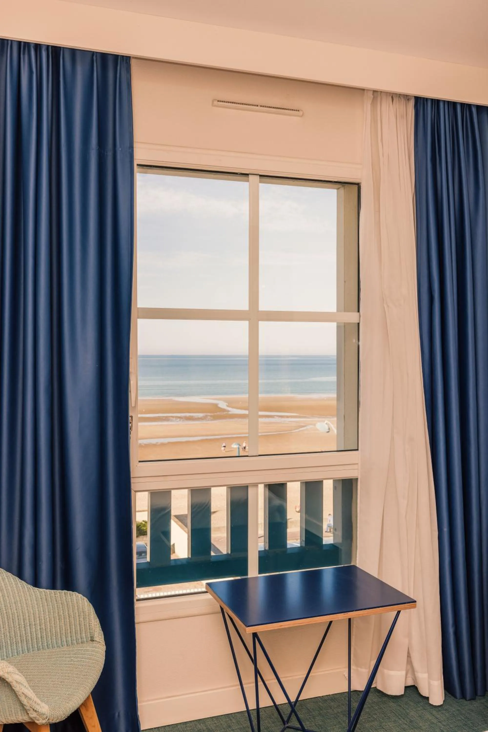 Sea view in ibis Styles Deauville Villers Plage