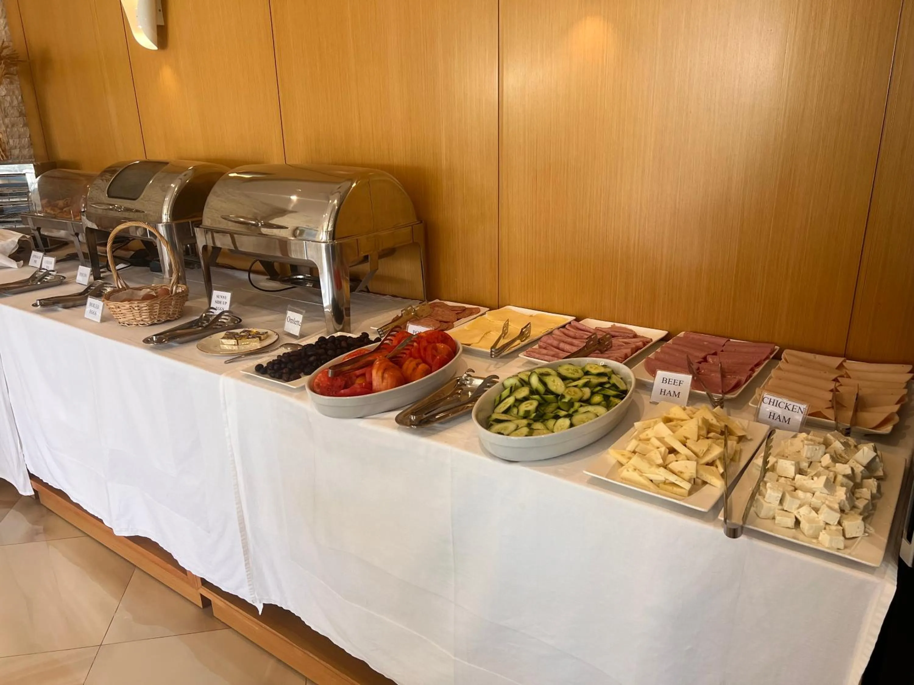 Buffet breakfast in Hotel Luxury