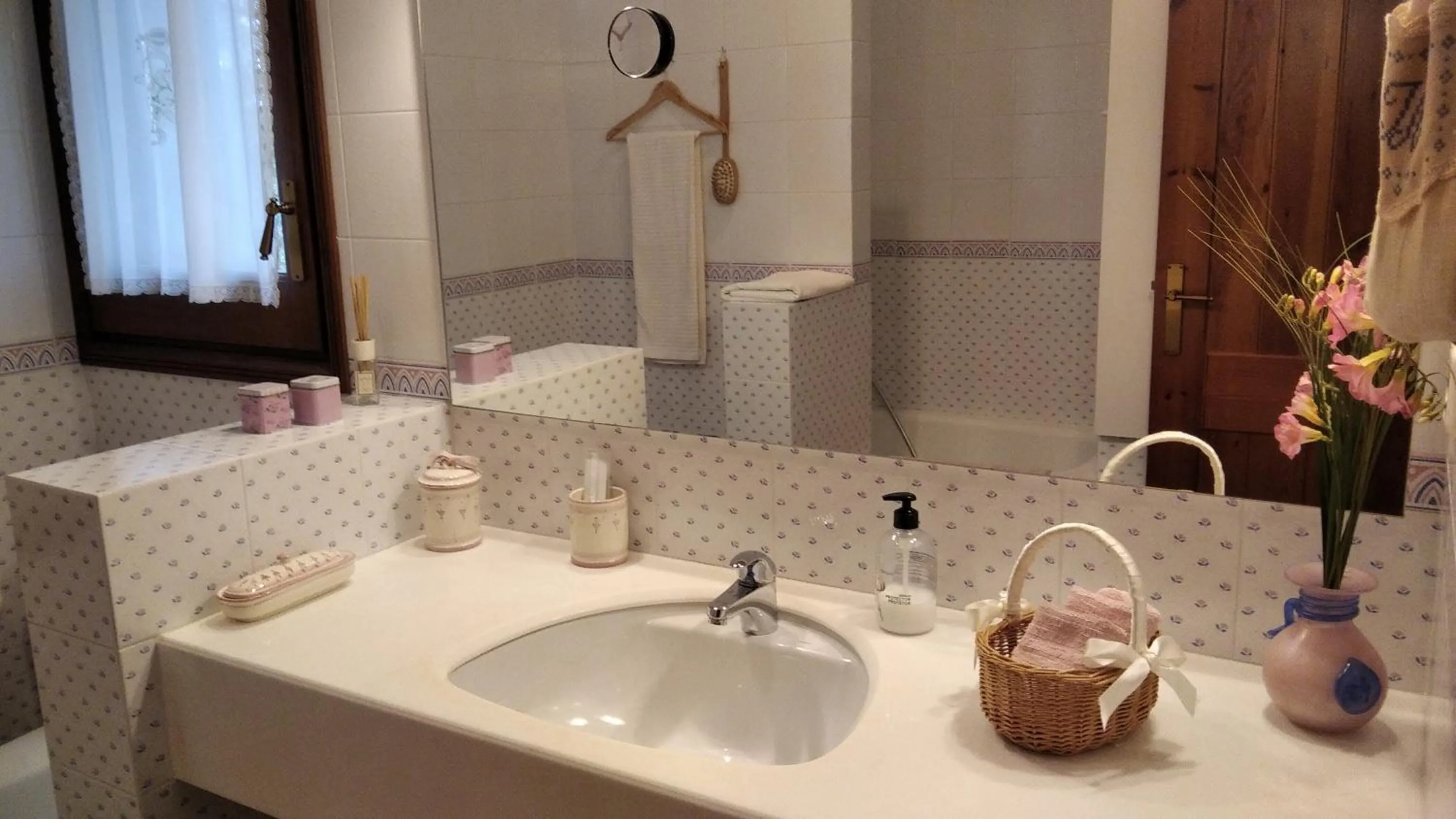 Bathroom in Les Margarides