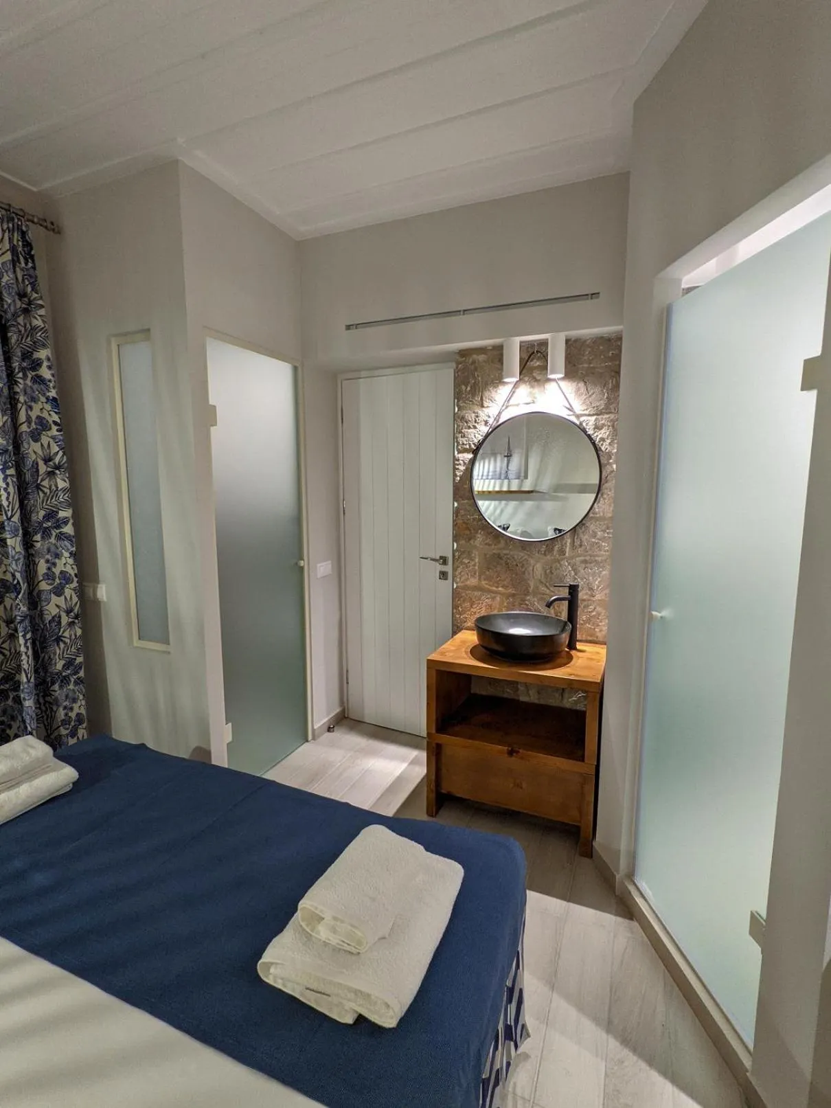 Bed in Kotroni Villas