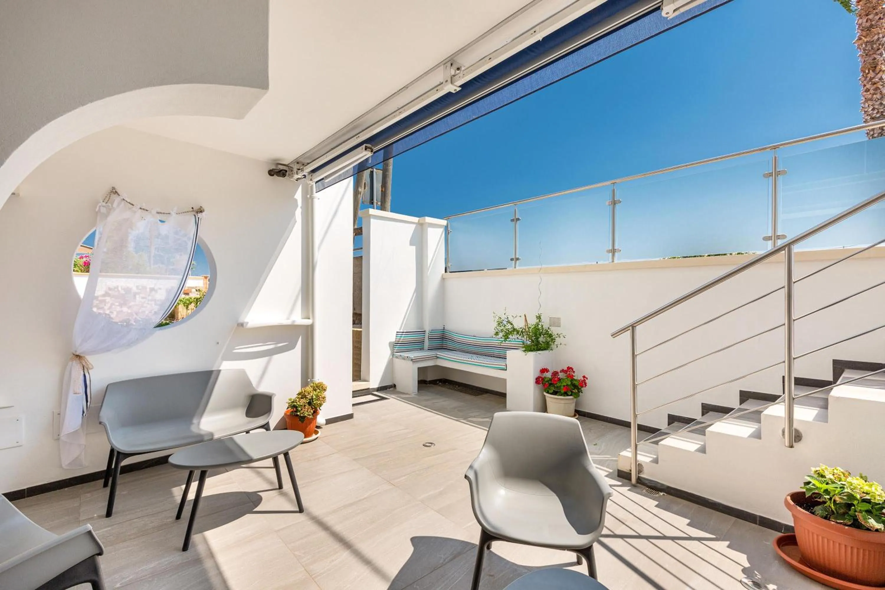 Patio in Maresidence - il Residence sul mare a Torre Pali