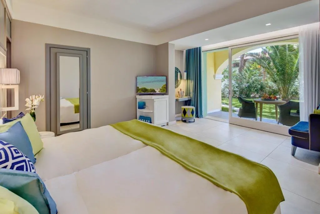 Bed in Forte Village Resort - Pineta