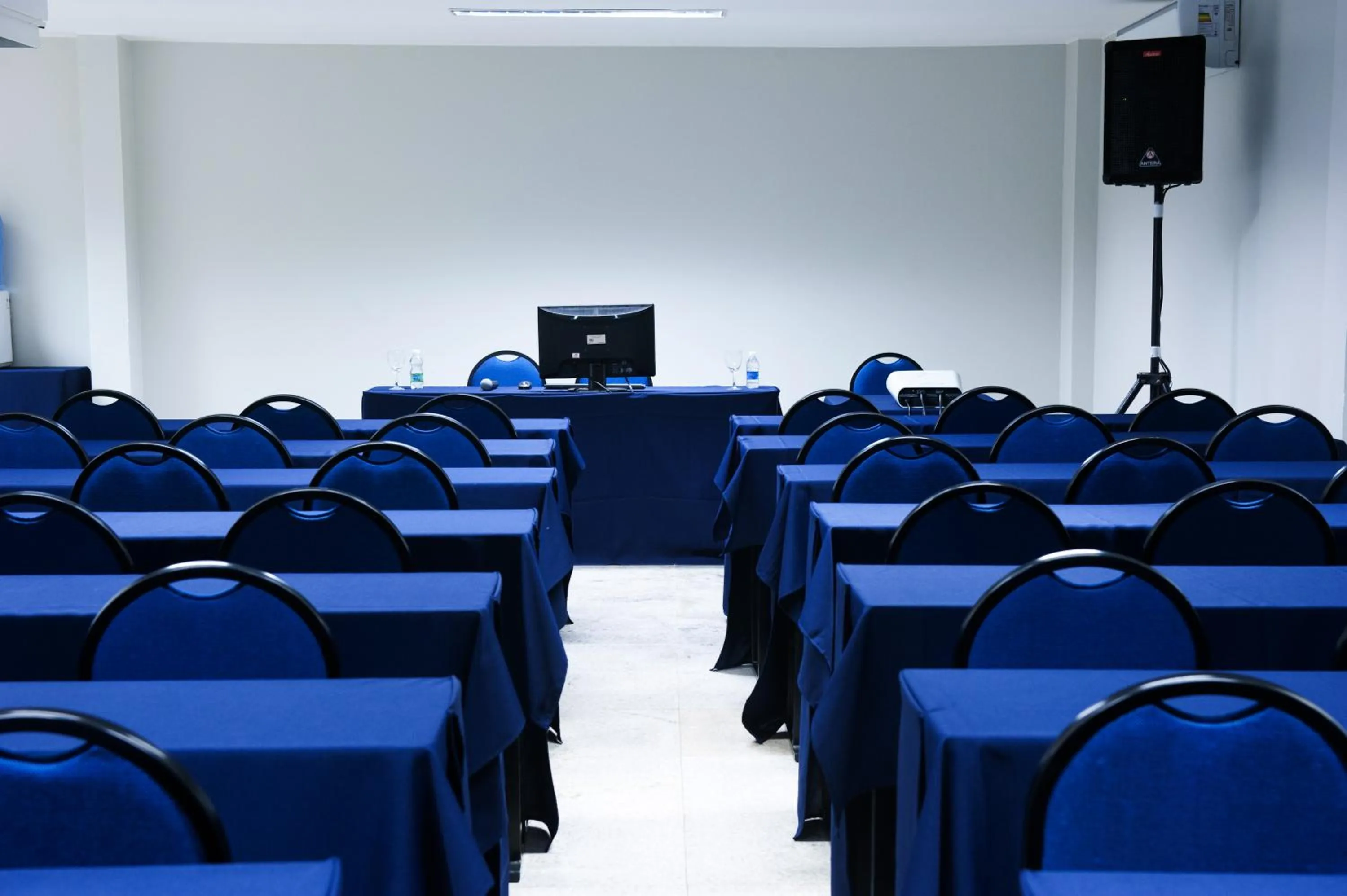 Meeting/conference room in Planalto Bittar Hotel e Eventos
