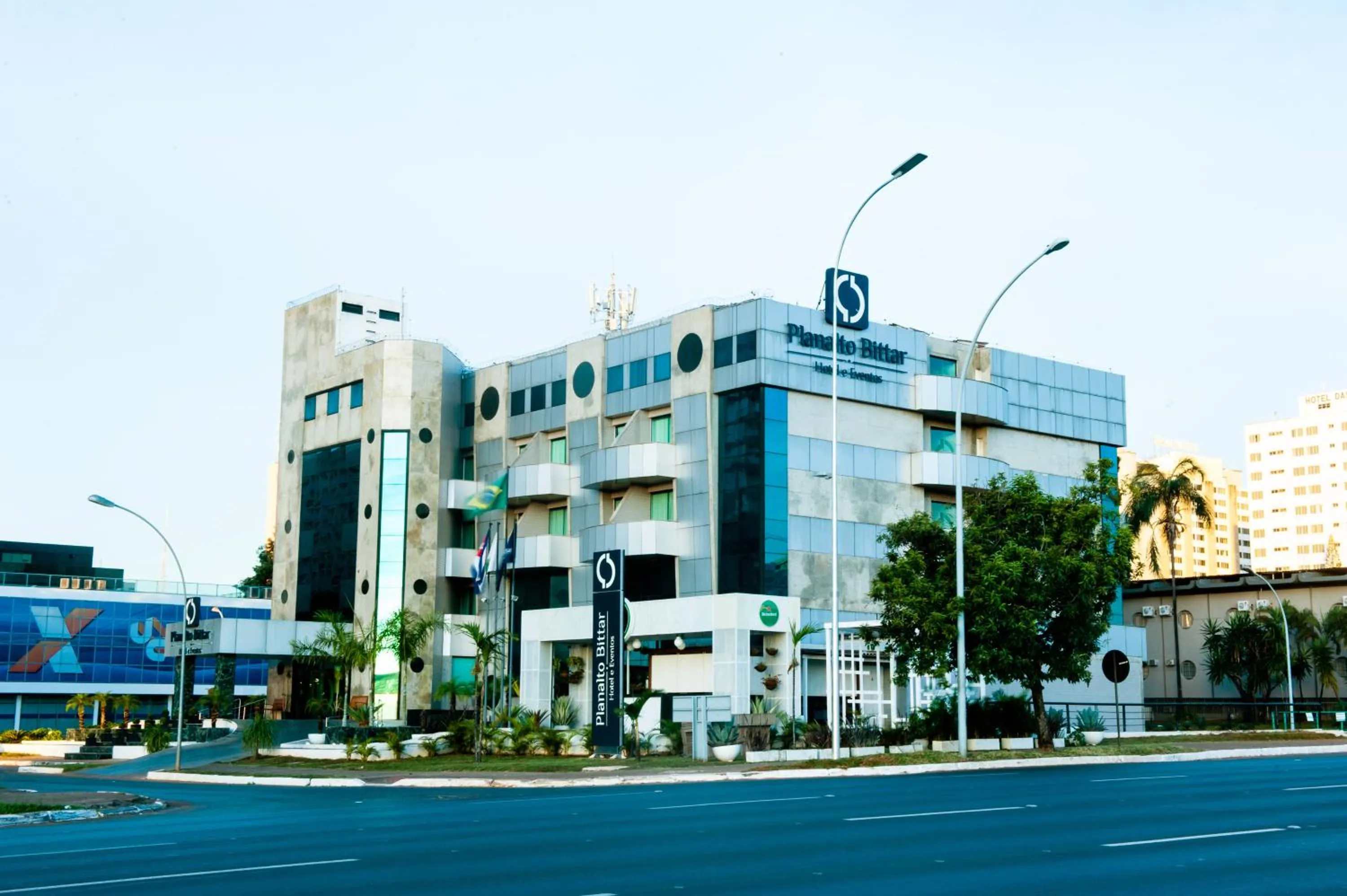Facade/entrance in Planalto Bittar Hotel e Eventos