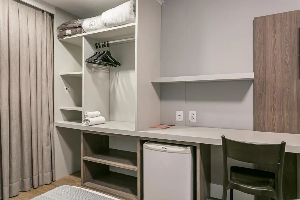 wardrobe in Valerim Florianópolis