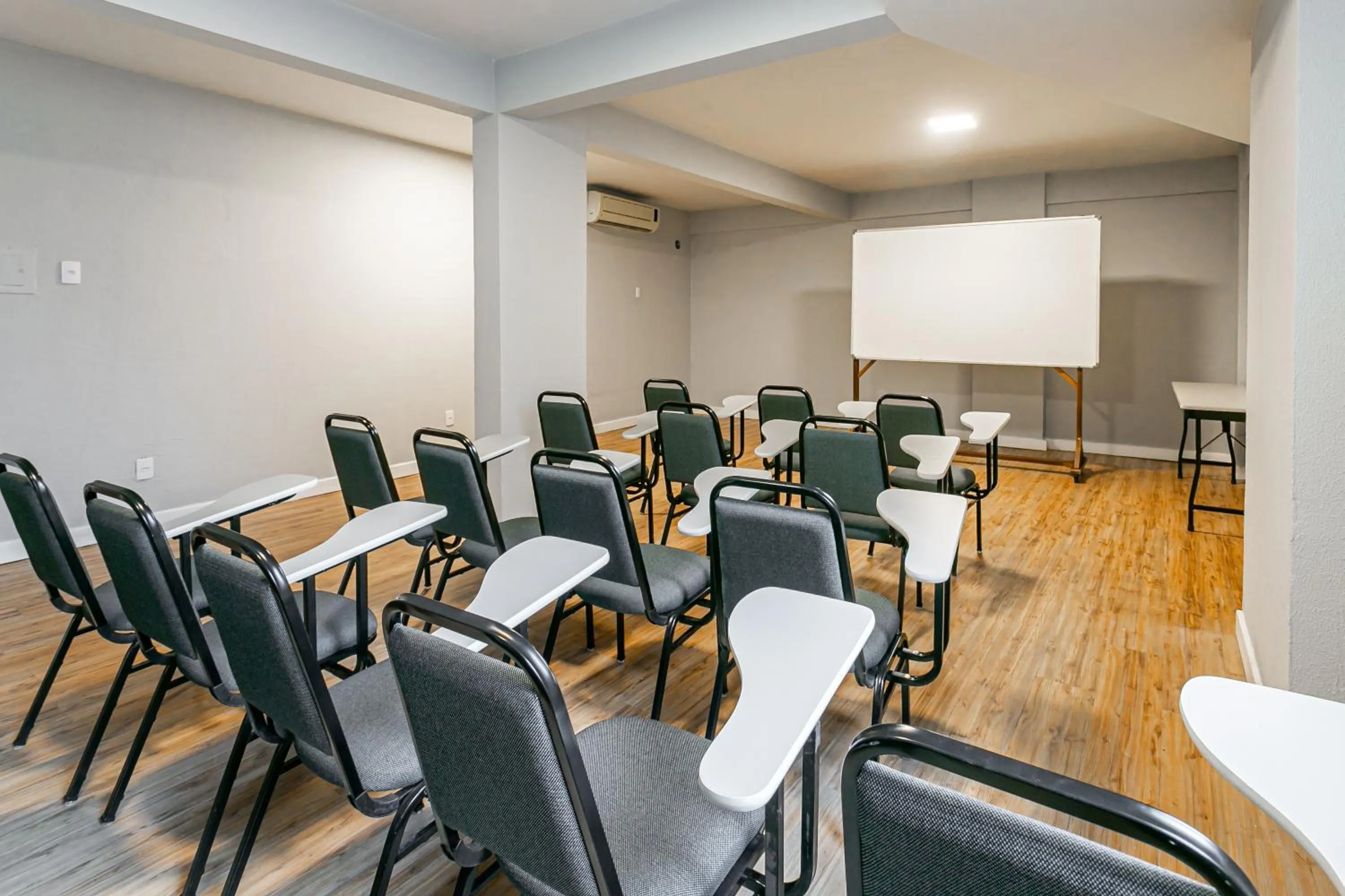 Meeting/conference room in Valerim Florianópolis
