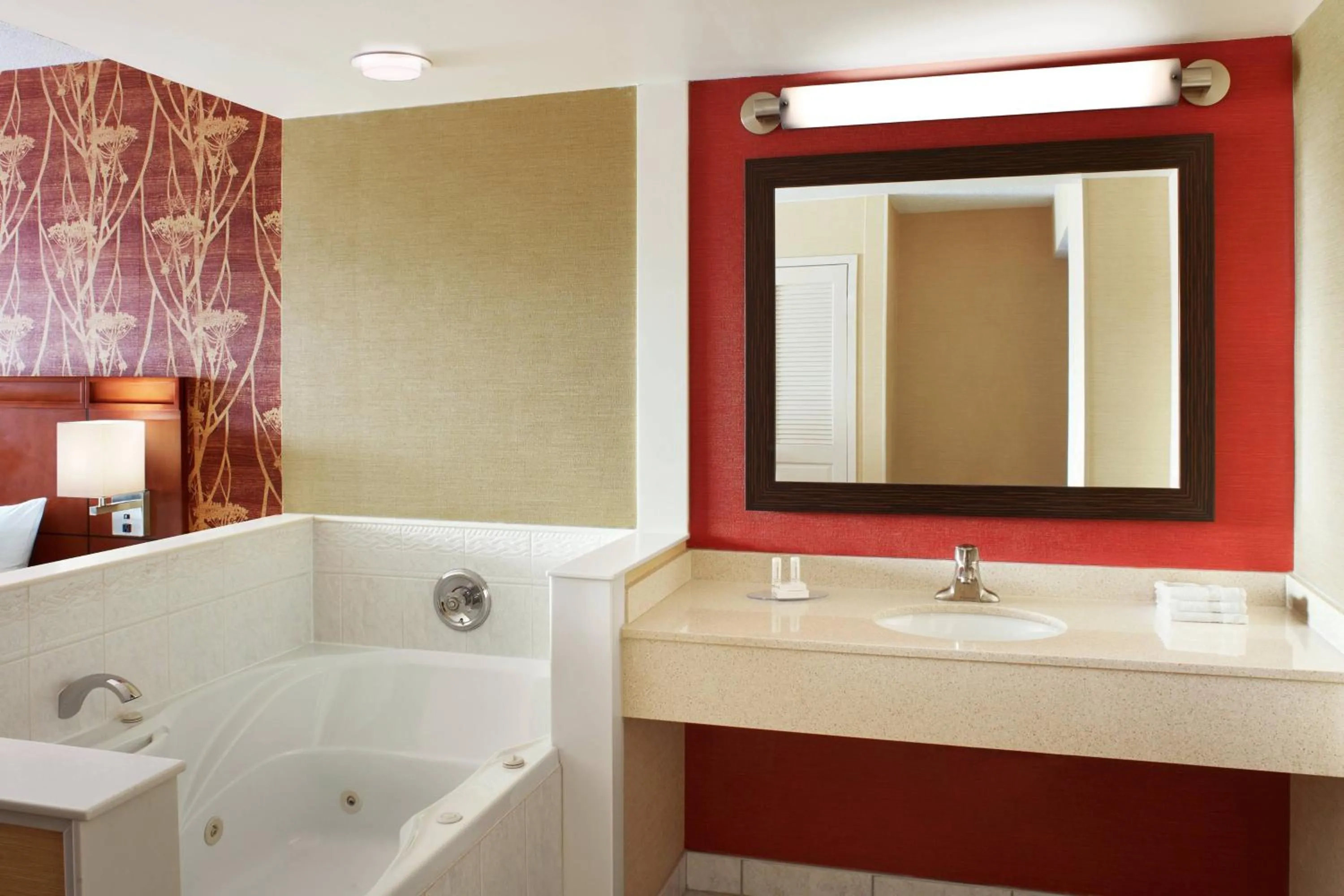 Bathroom in Courtyard by Marriott Niagara Falls