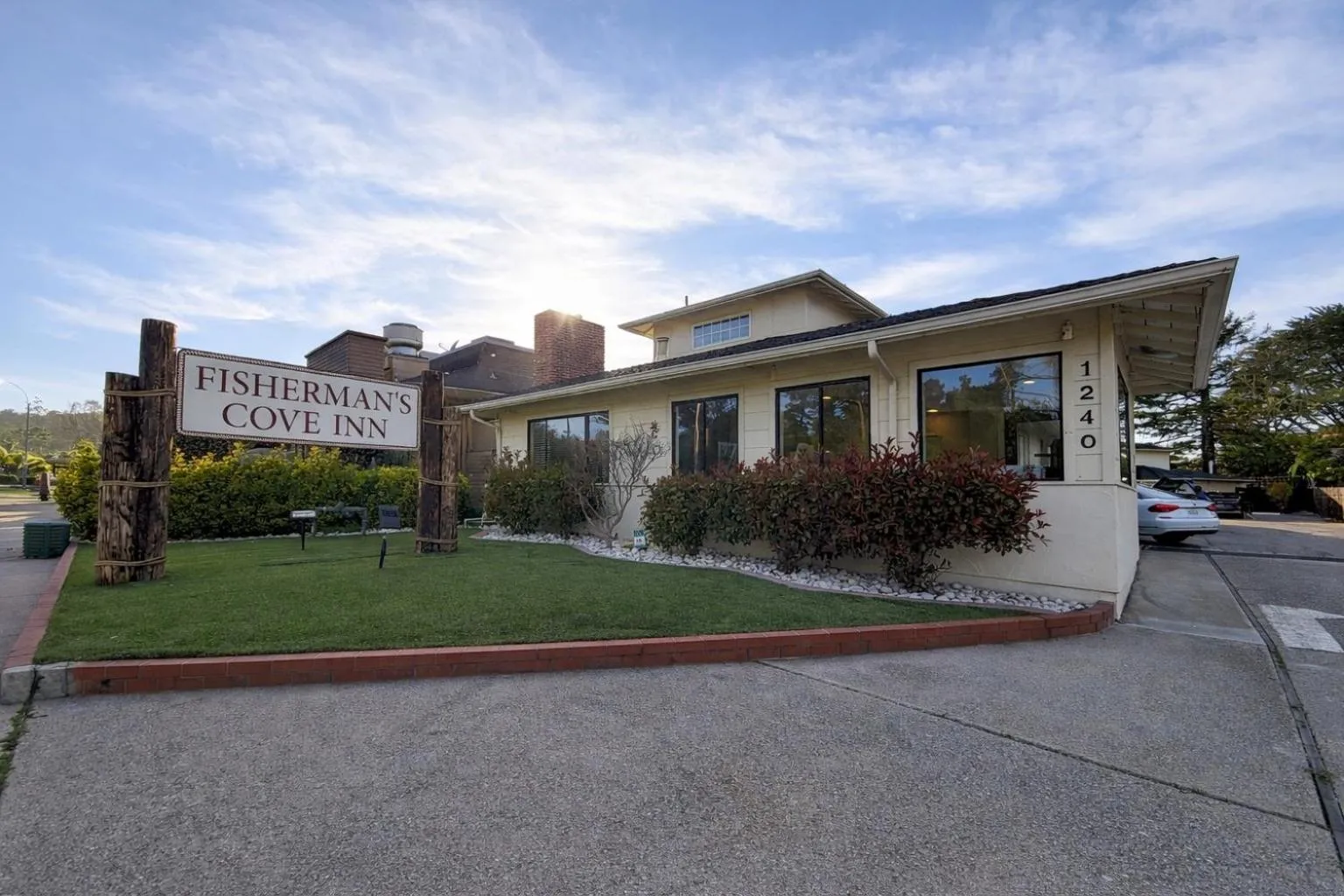 Property building in Fisherman's Cove Inn