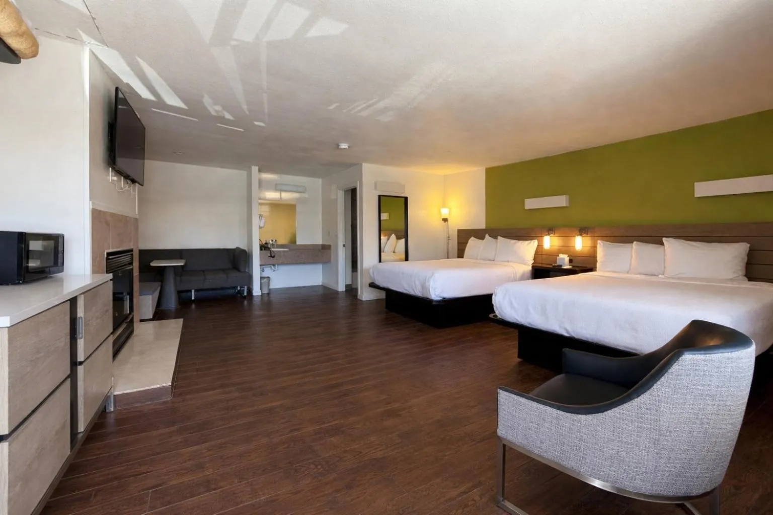 Photo of the whole room, Bed in Fisherman's Cove Inn