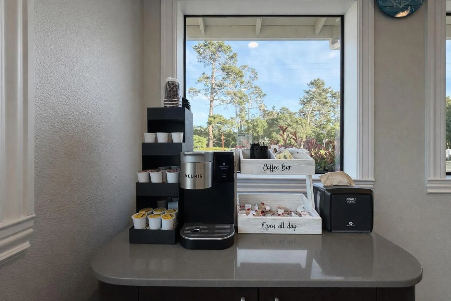 Coffee/tea facilities in Fisherman's Cove Inn