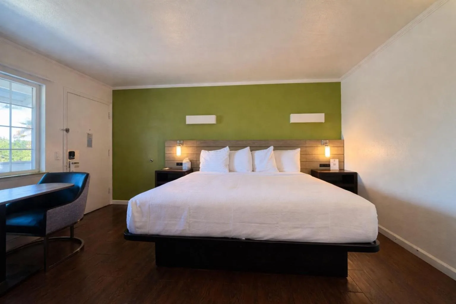Bedroom, Bed in Fisherman's Cove Inn