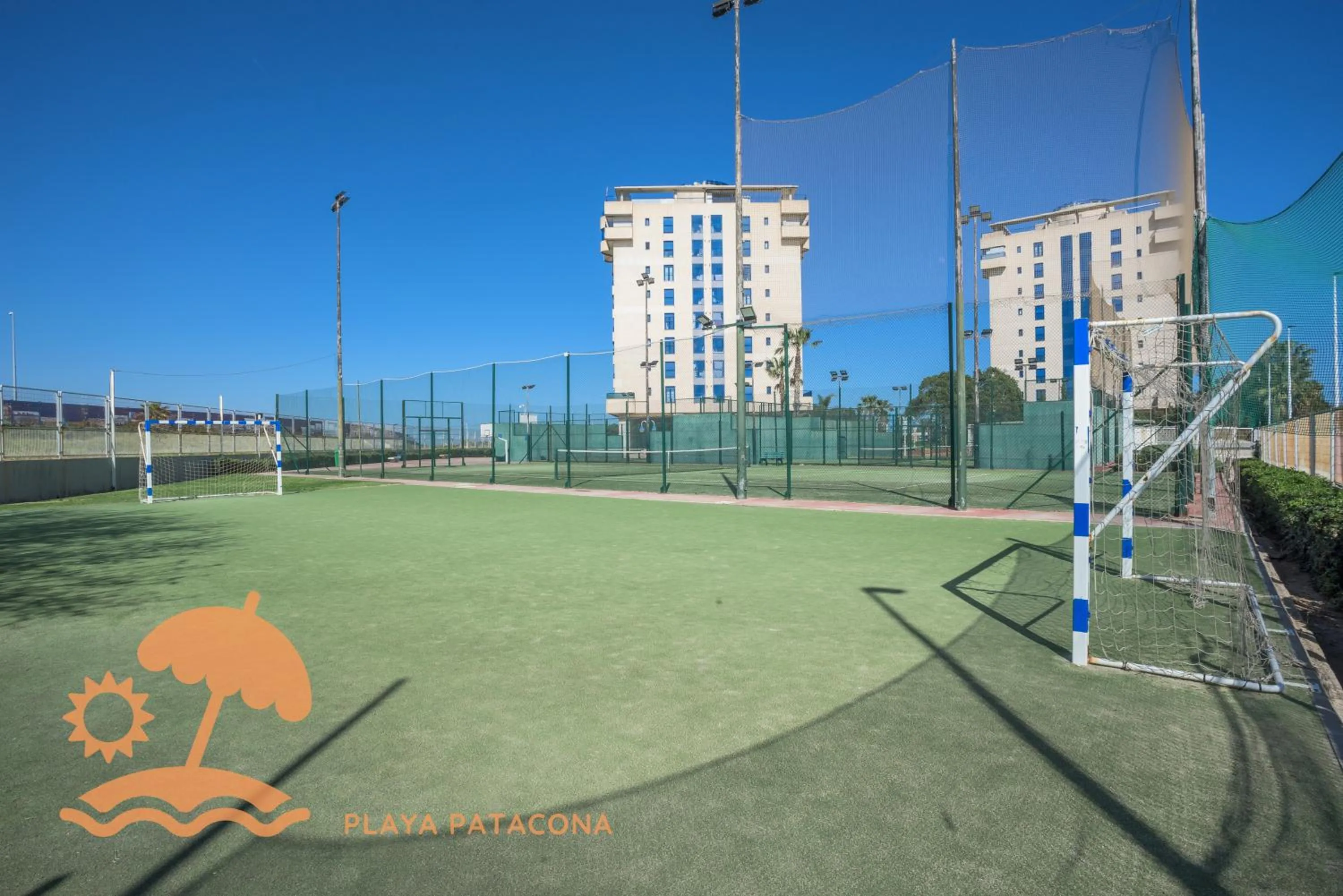 Property building in Patacona Resort Apartments Primera Linea