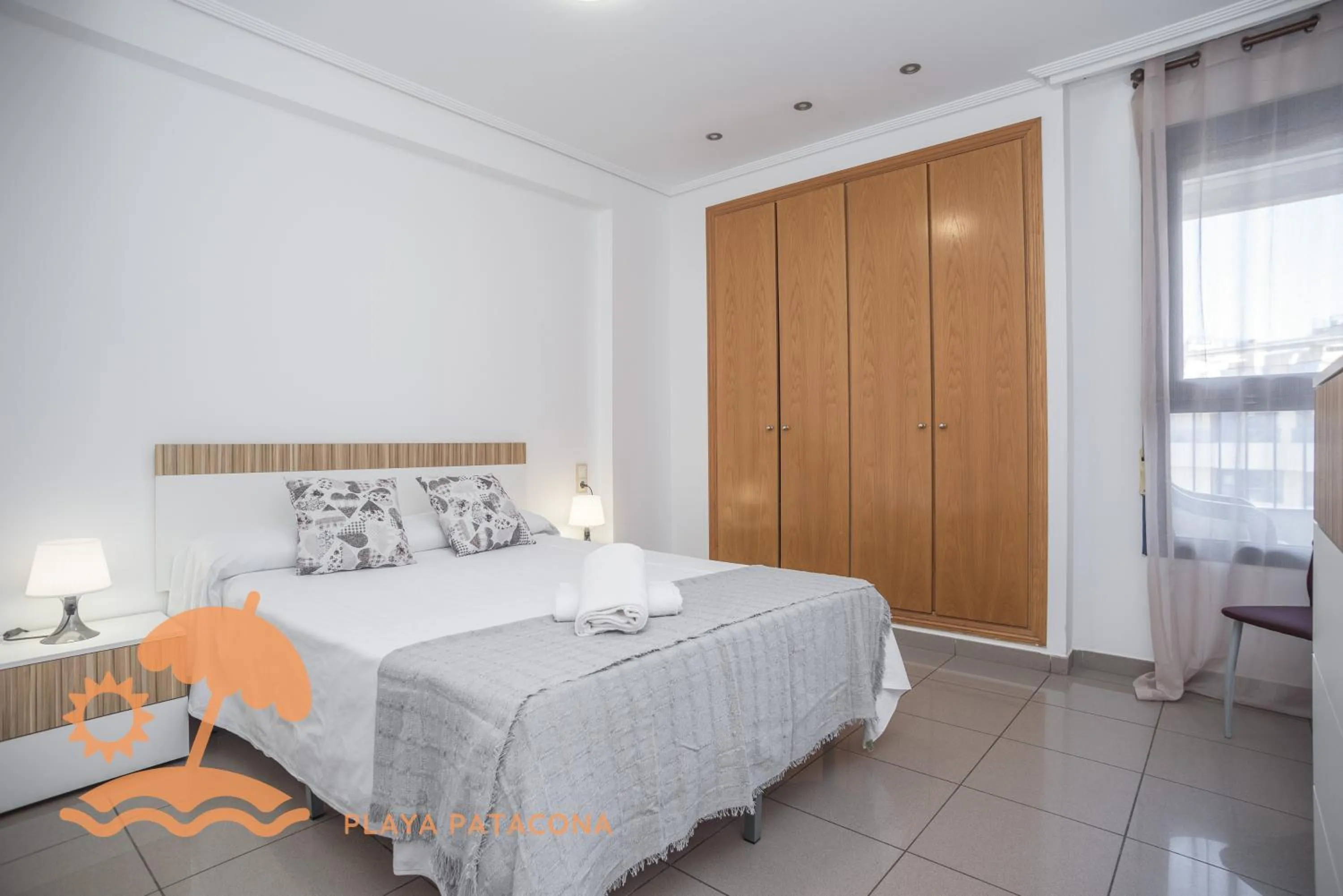 Bedroom, Bed in Patacona Resort Apartments Primera Linea