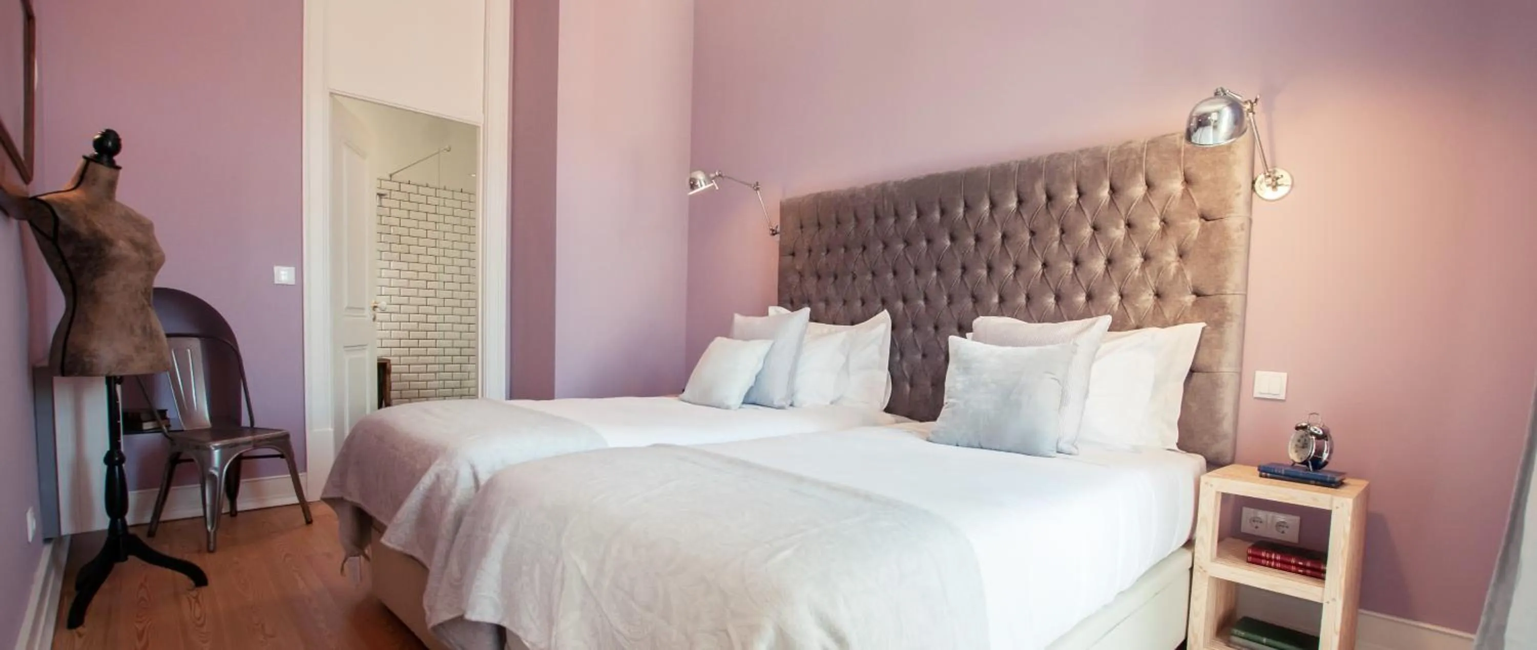 Photo of the whole room, Bed in Almaria - Ex Libris Apartments | Chiado