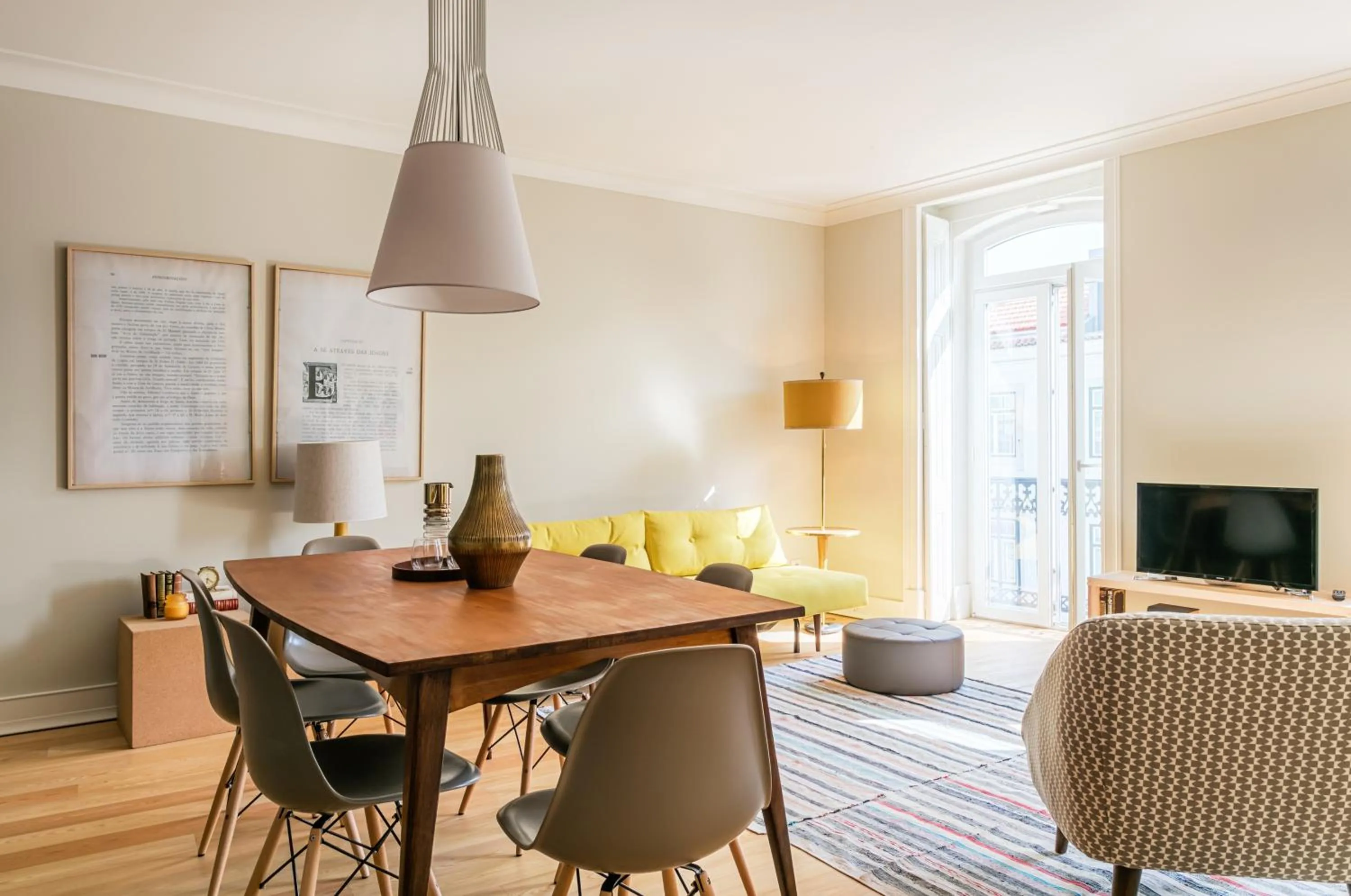 Day in Almaria - Ex Libris Apartments | Chiado
