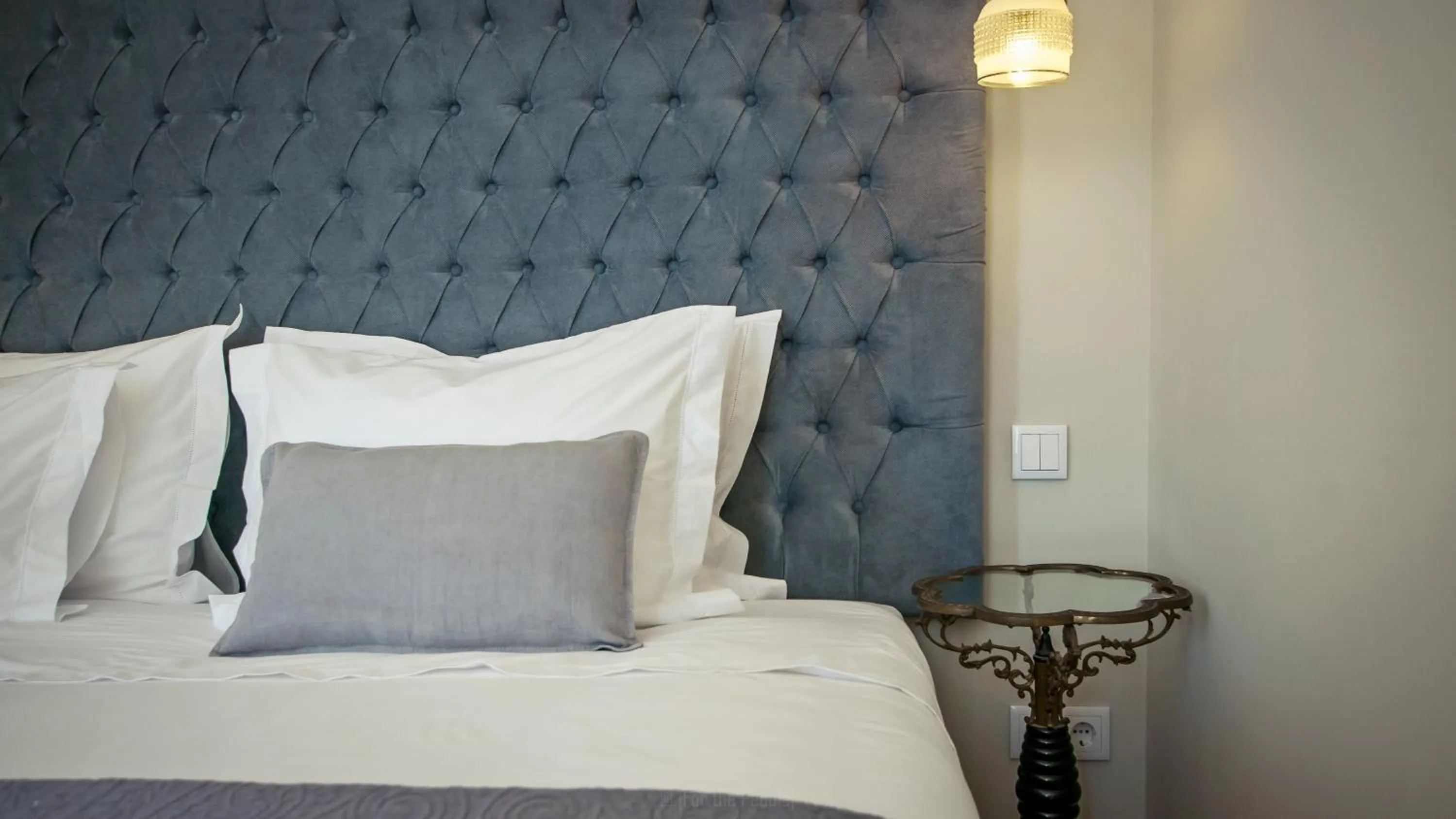 Decorative detail, Bed in Almaria - Ex Libris Apartments | Chiado