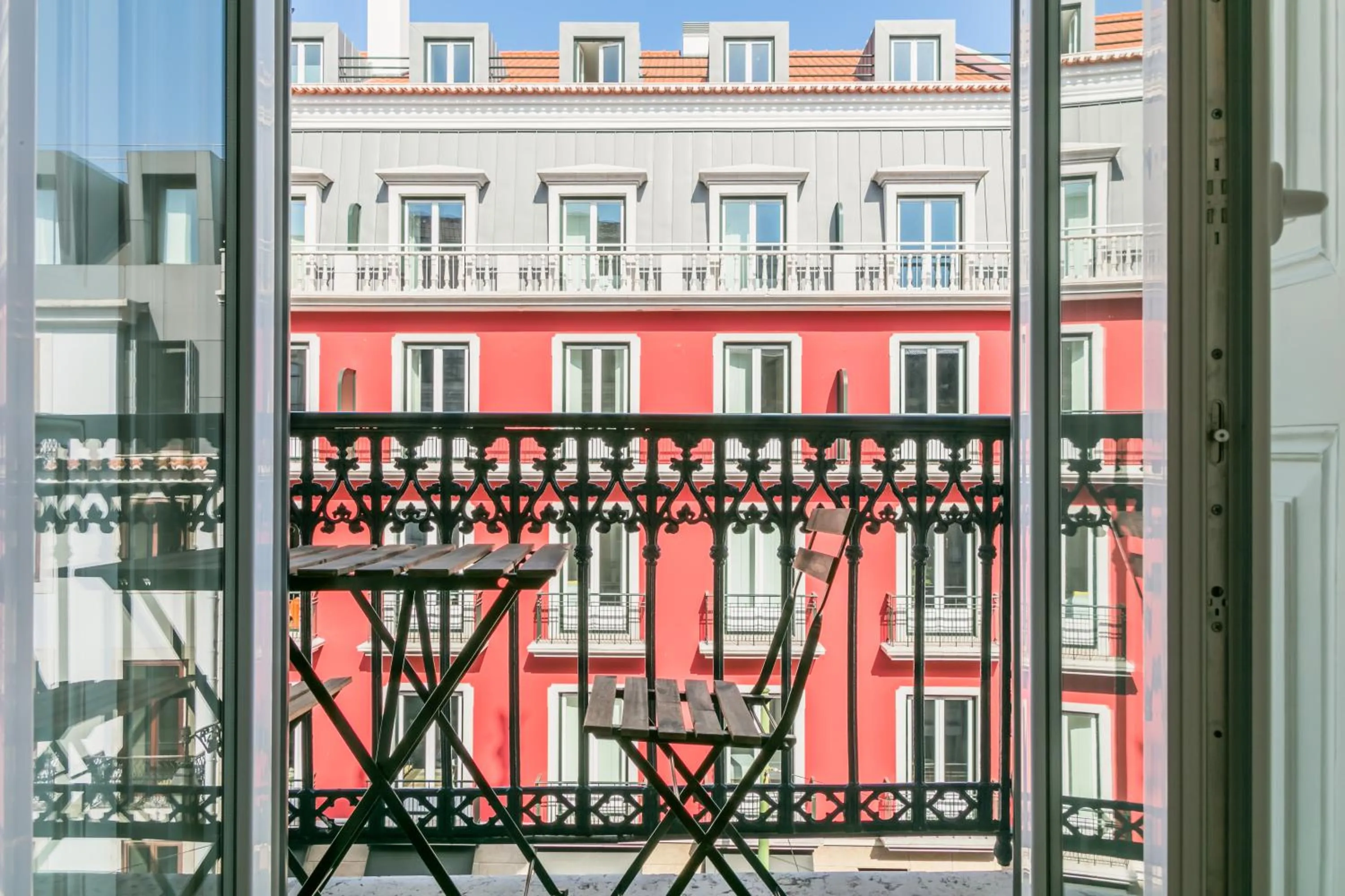 Day in Almaria - Ex Libris Apartments | Chiado