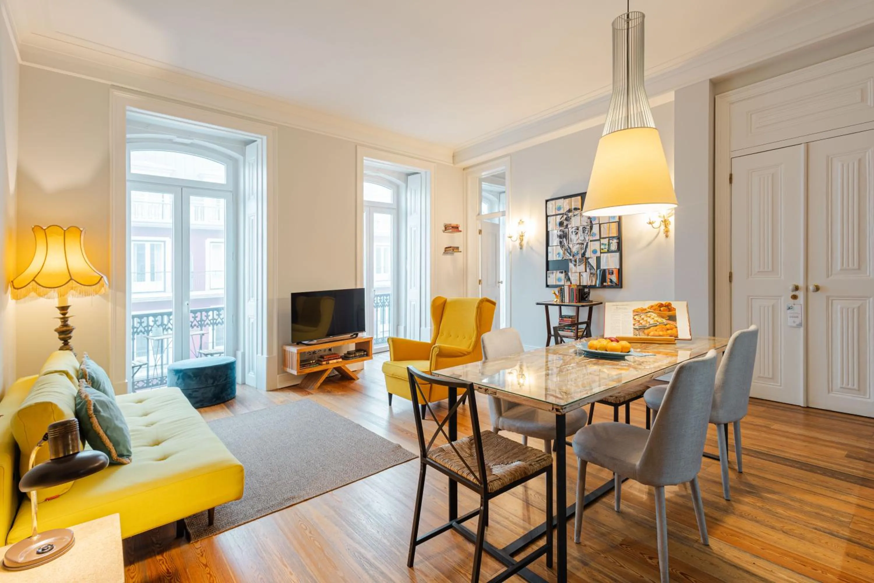 Living room in Almaria - Ex Libris Apartments | Chiado