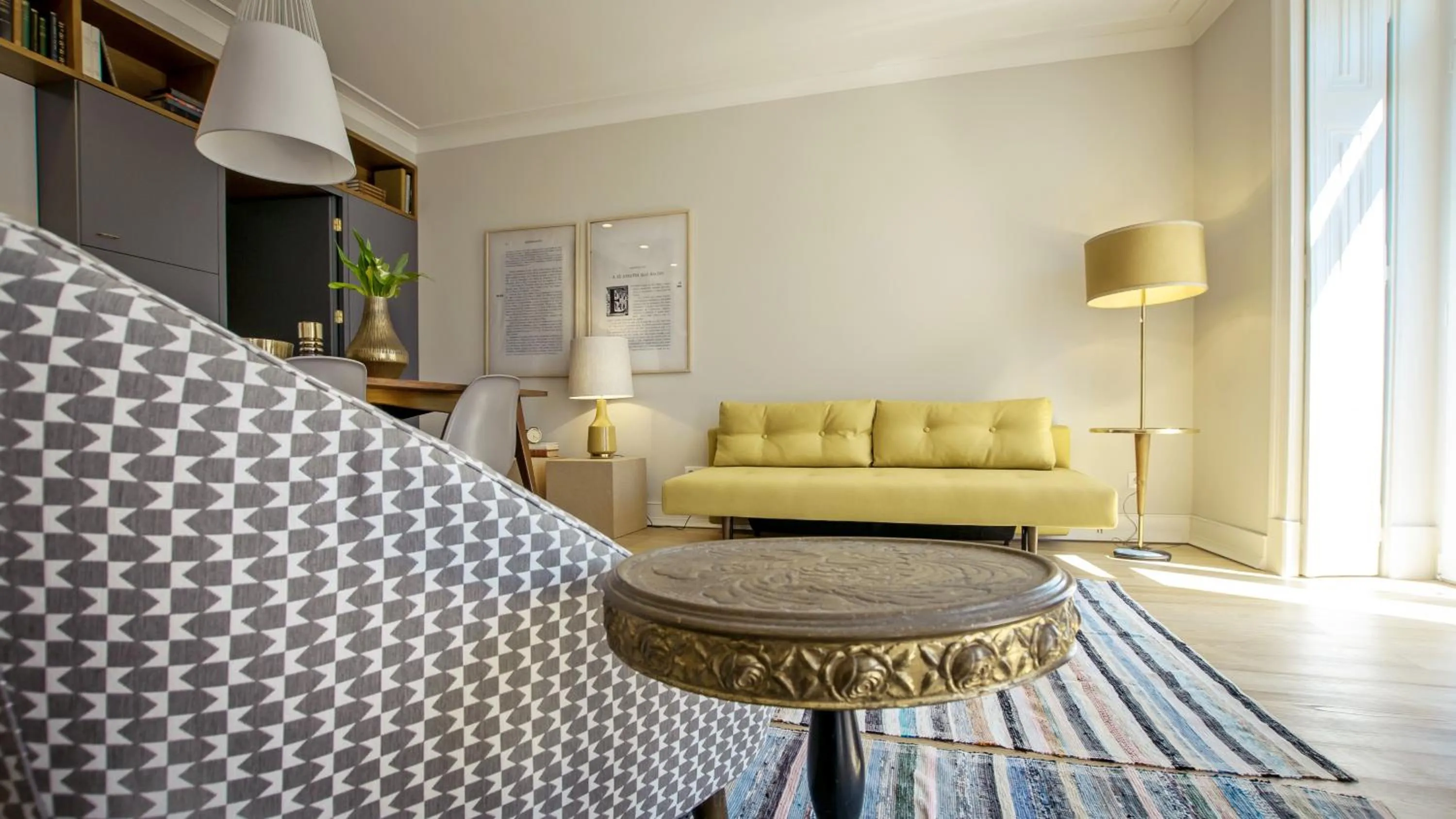 Day in Almaria - Ex Libris Apartments | Chiado