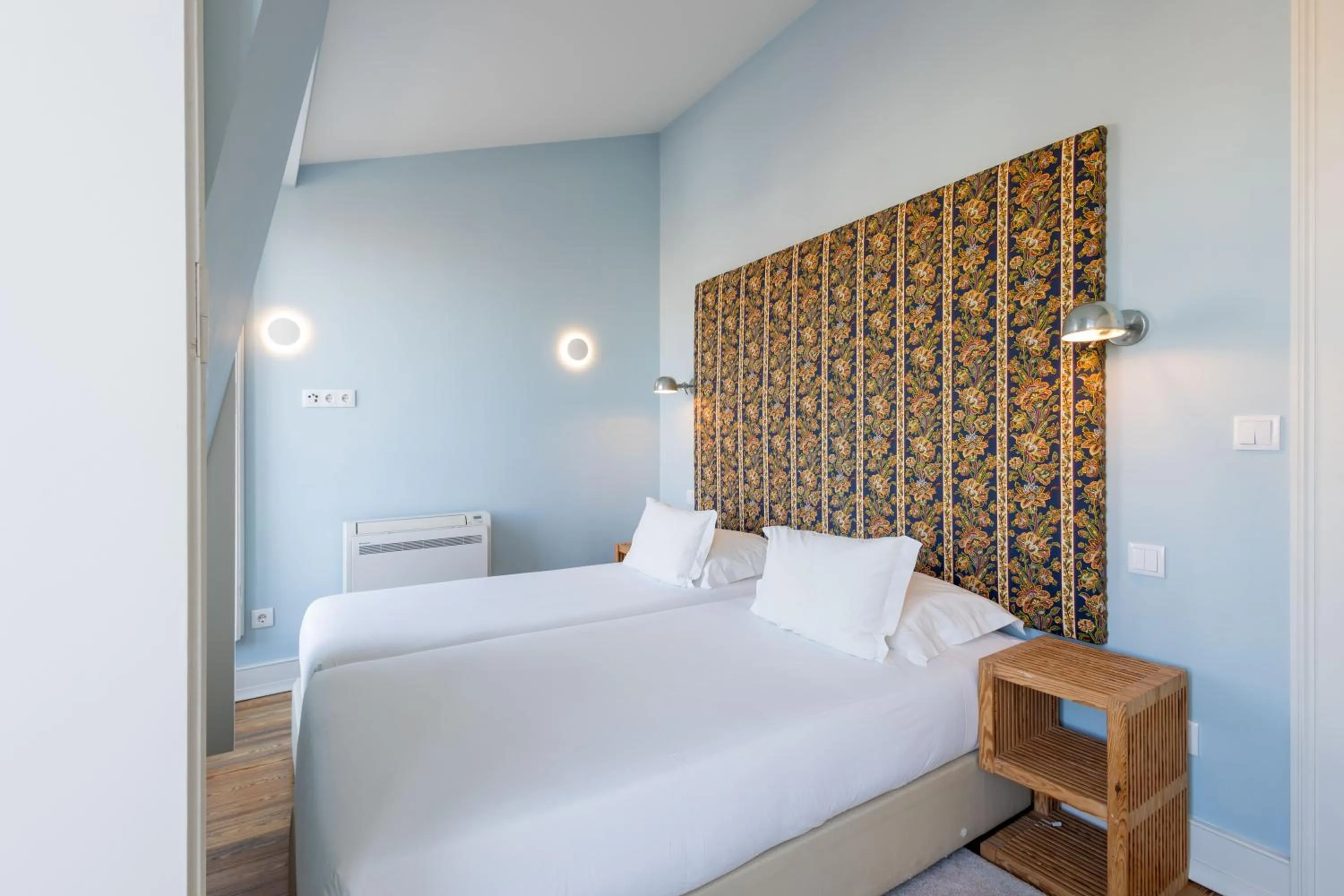 Bedroom, Bed in Almaria - Ex Libris Apartments | Chiado