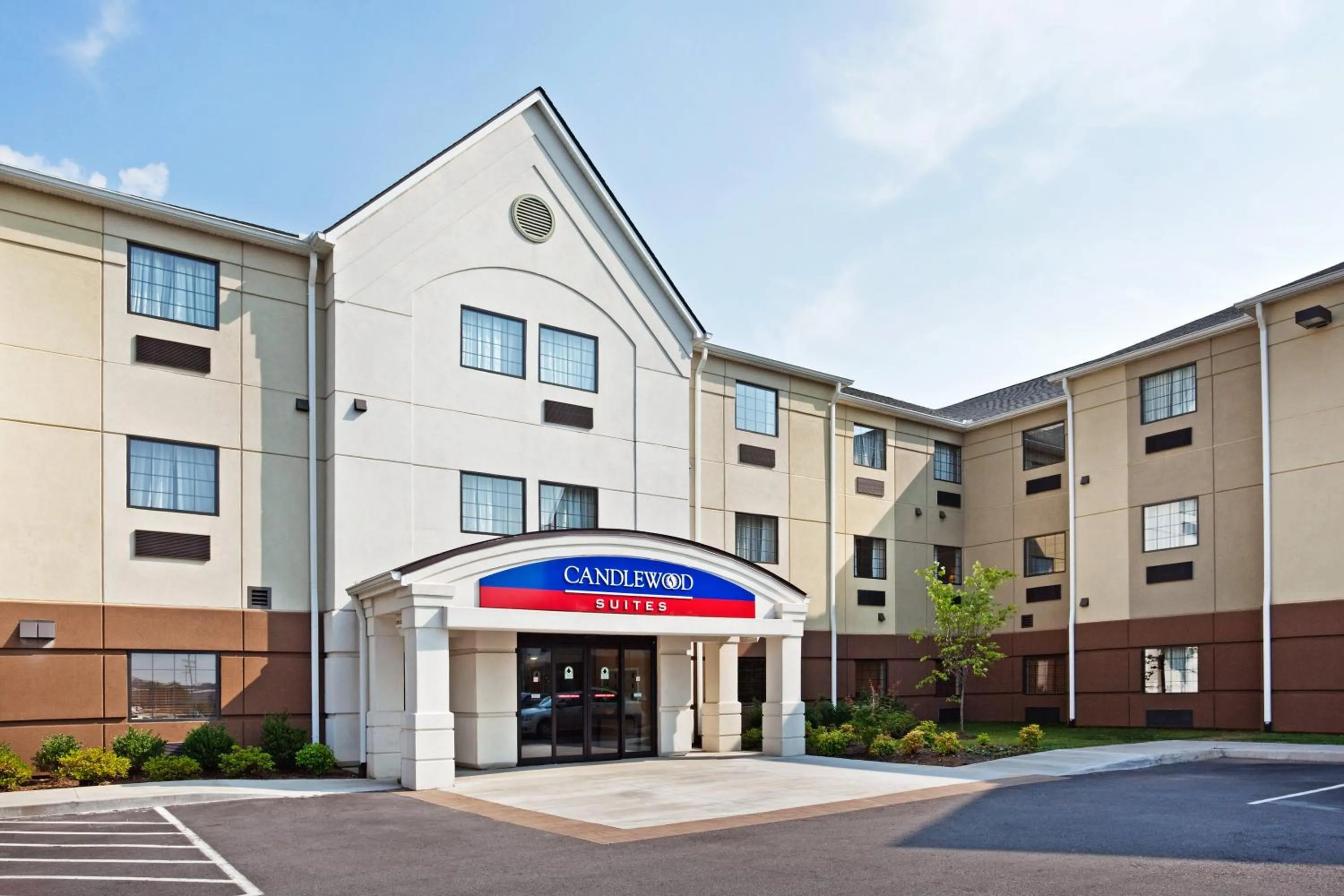 Property building in Candlewood Suites Knoxville Airport-Alcoa by IHG