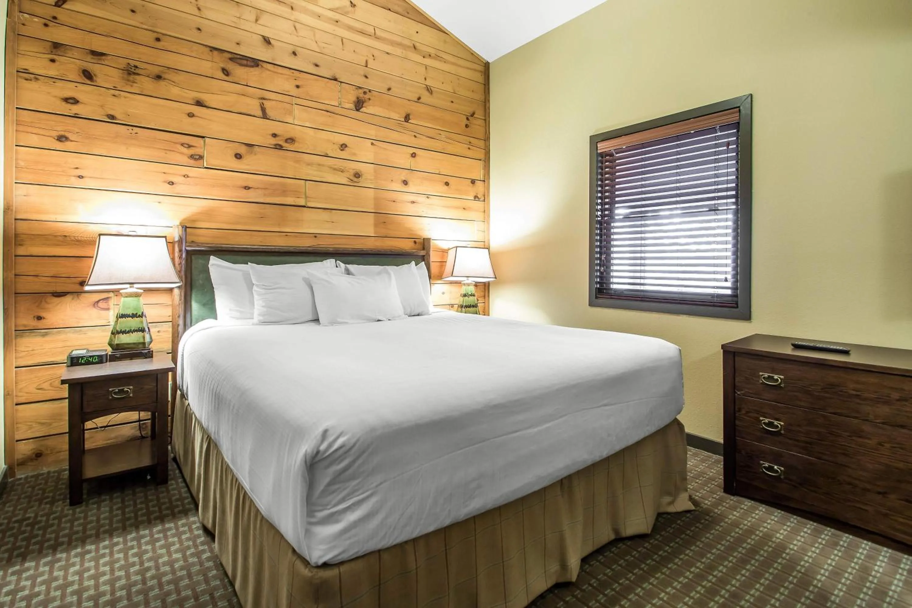 Bed in Bluegreen Vacations Christmas Mountain Village, an Ascend Collection Resort