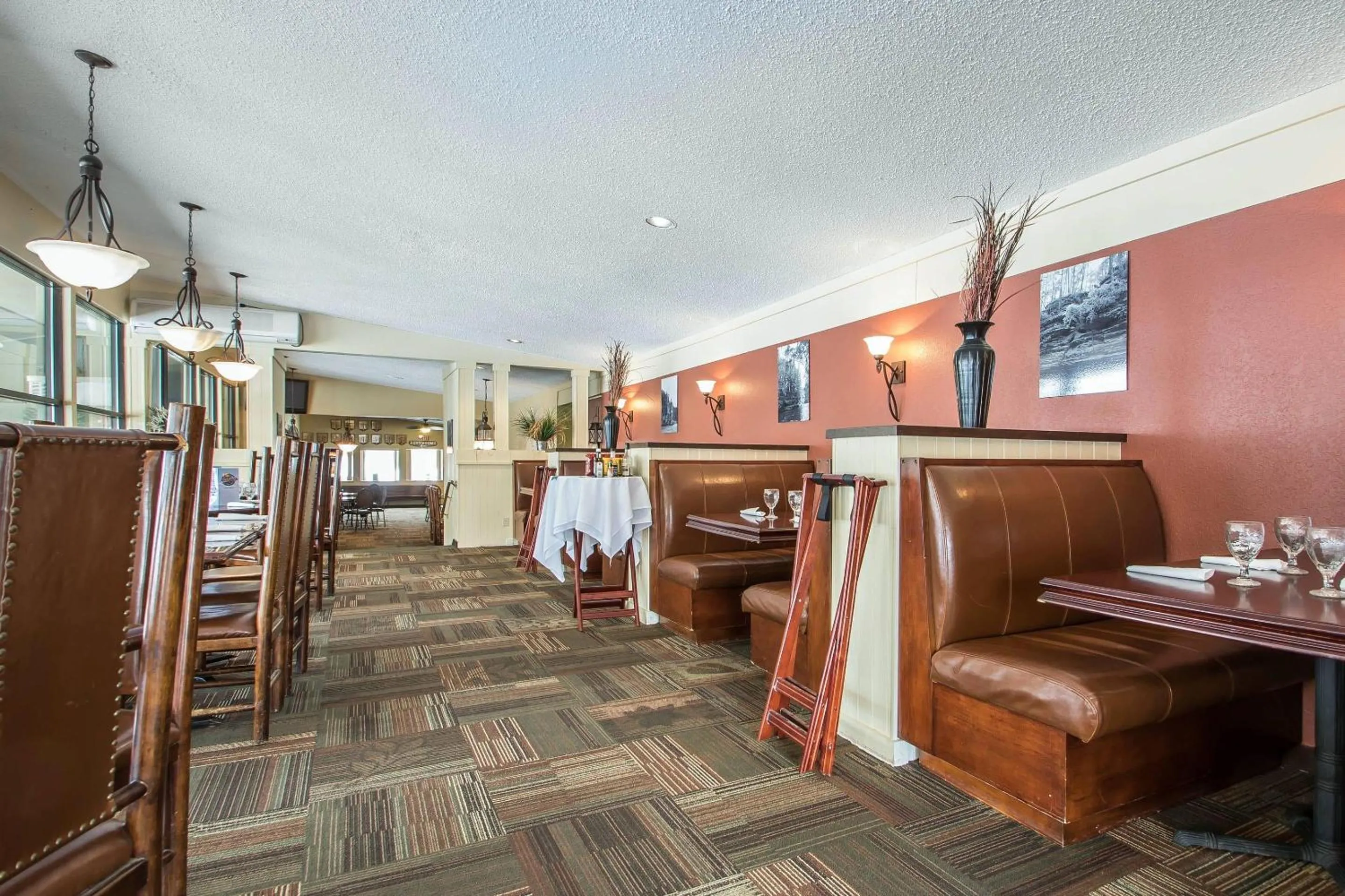 Restaurant/places to eat in Bluegreen Vacations Christmas Mountain Village, an Ascend Collection Resort