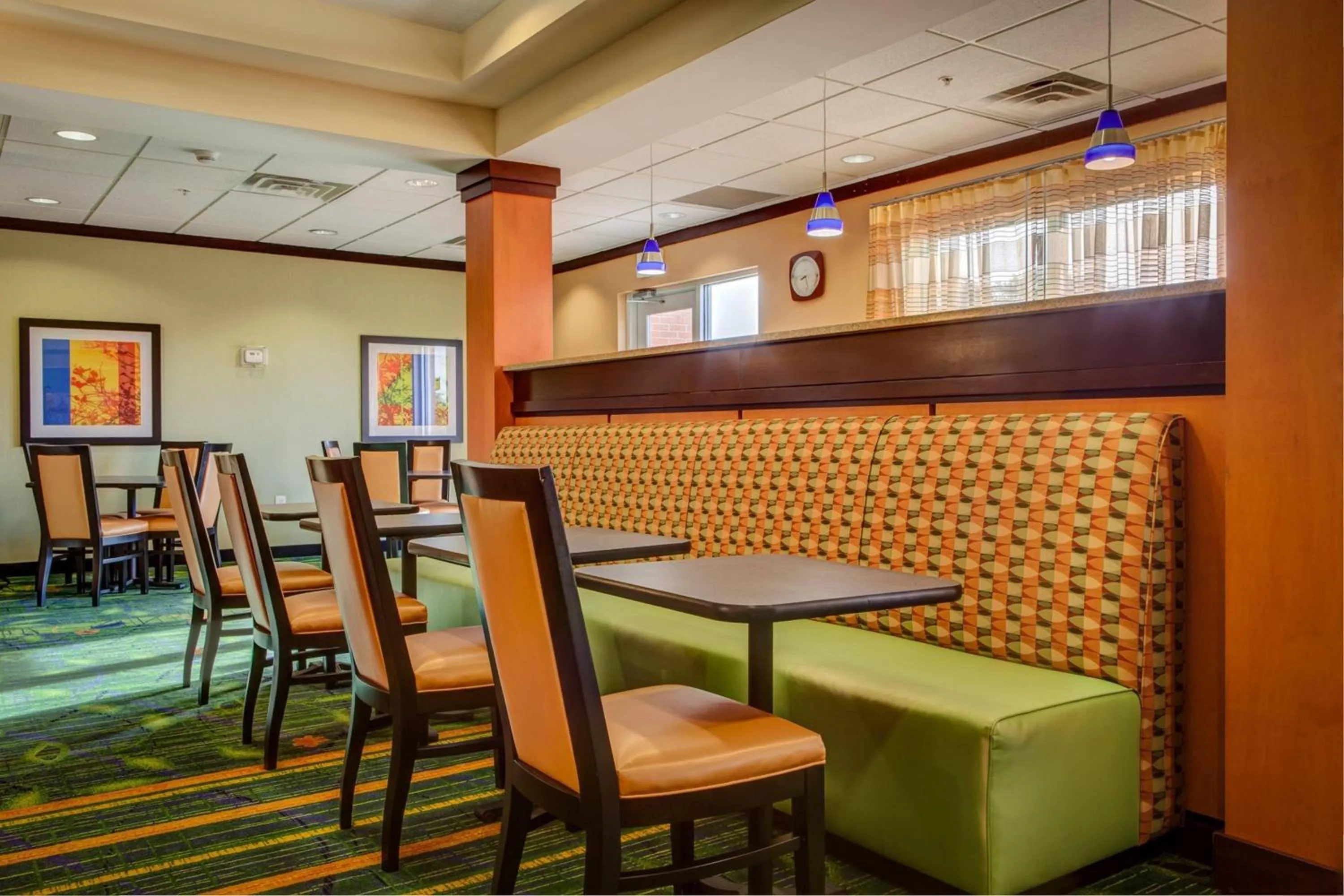 Breakfast in Fairfield Inn and Suites by Marriott Indianapolis/ Noblesville