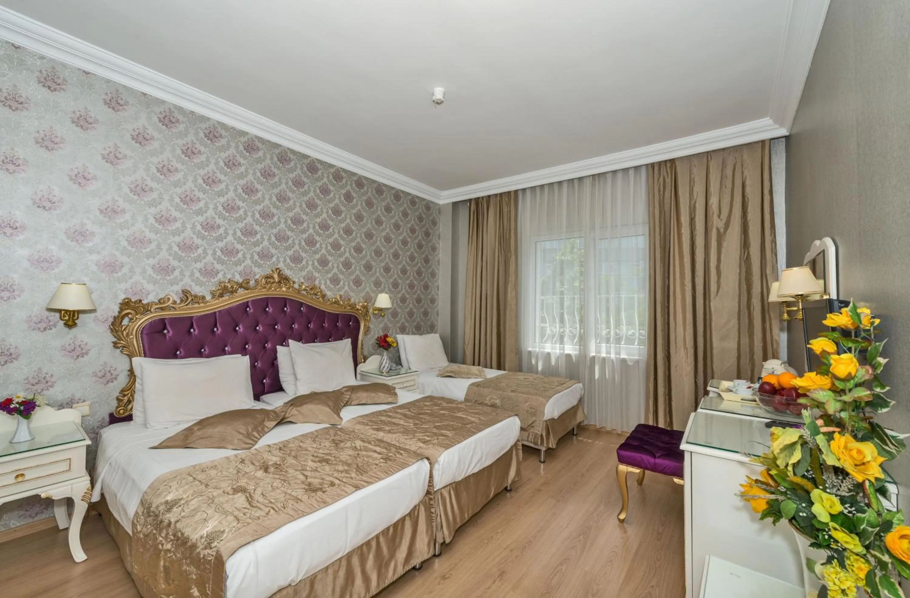 Bed in Santa Sophia Hotel - İstanbul